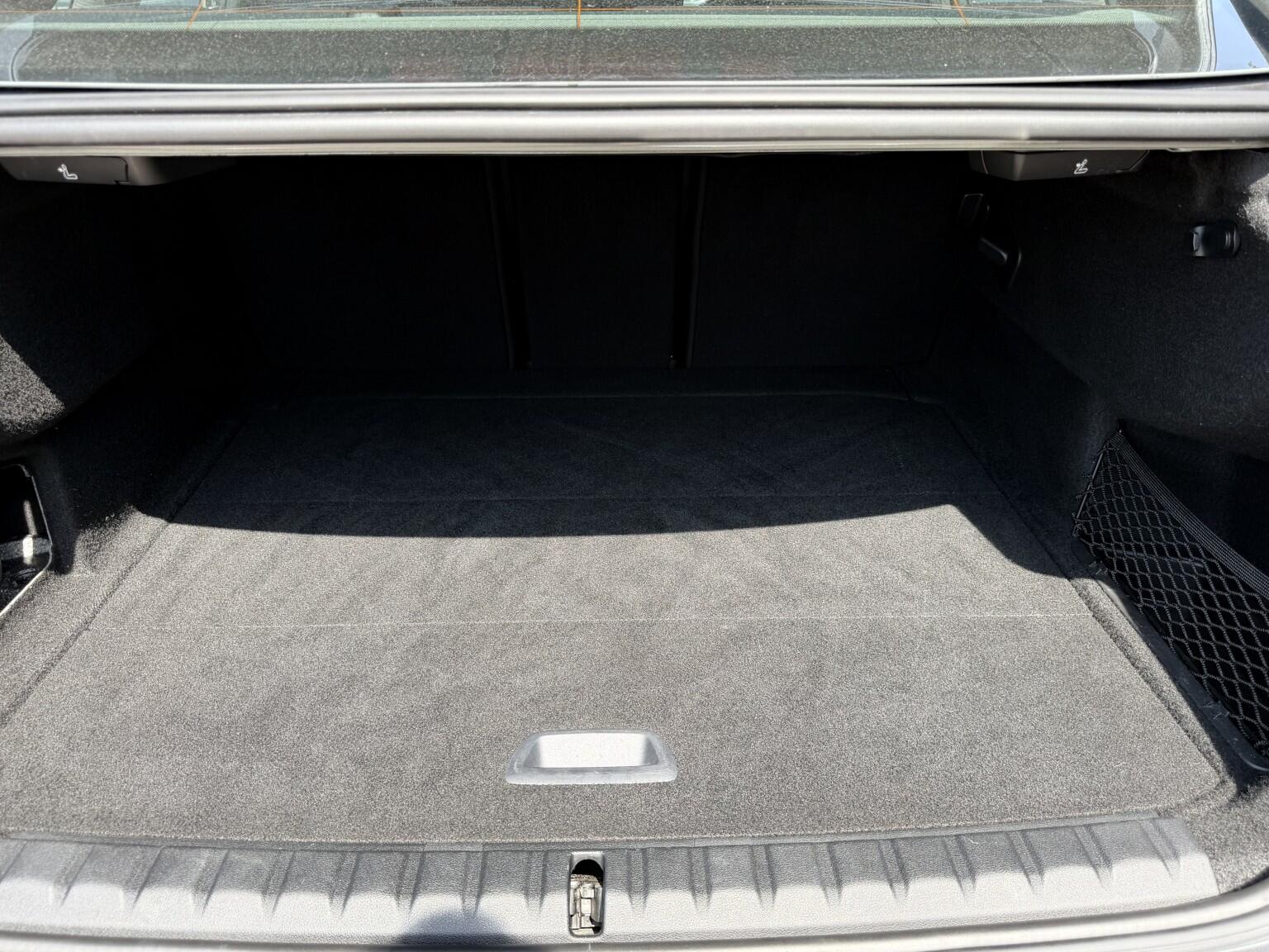 BMW 2 Series view 32