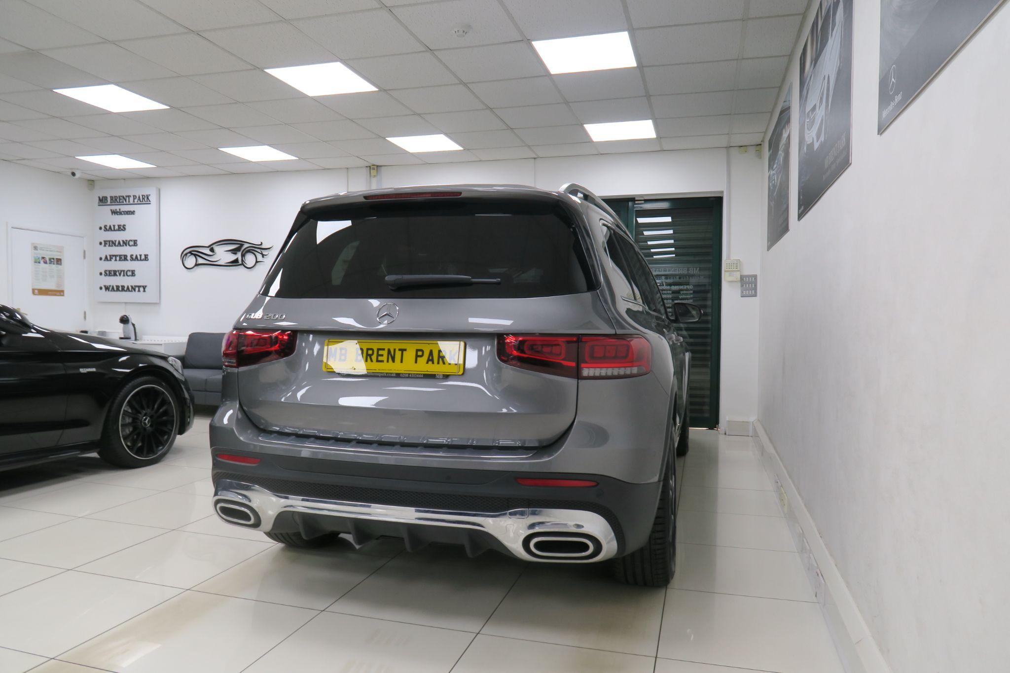 Mercedes-Benz GLB view 7