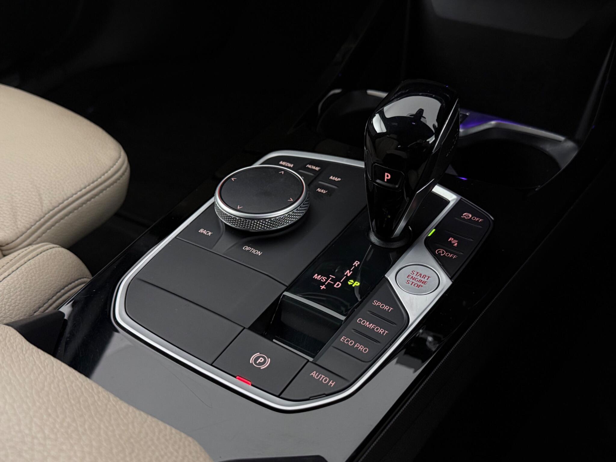 BMW 2 Series view 18