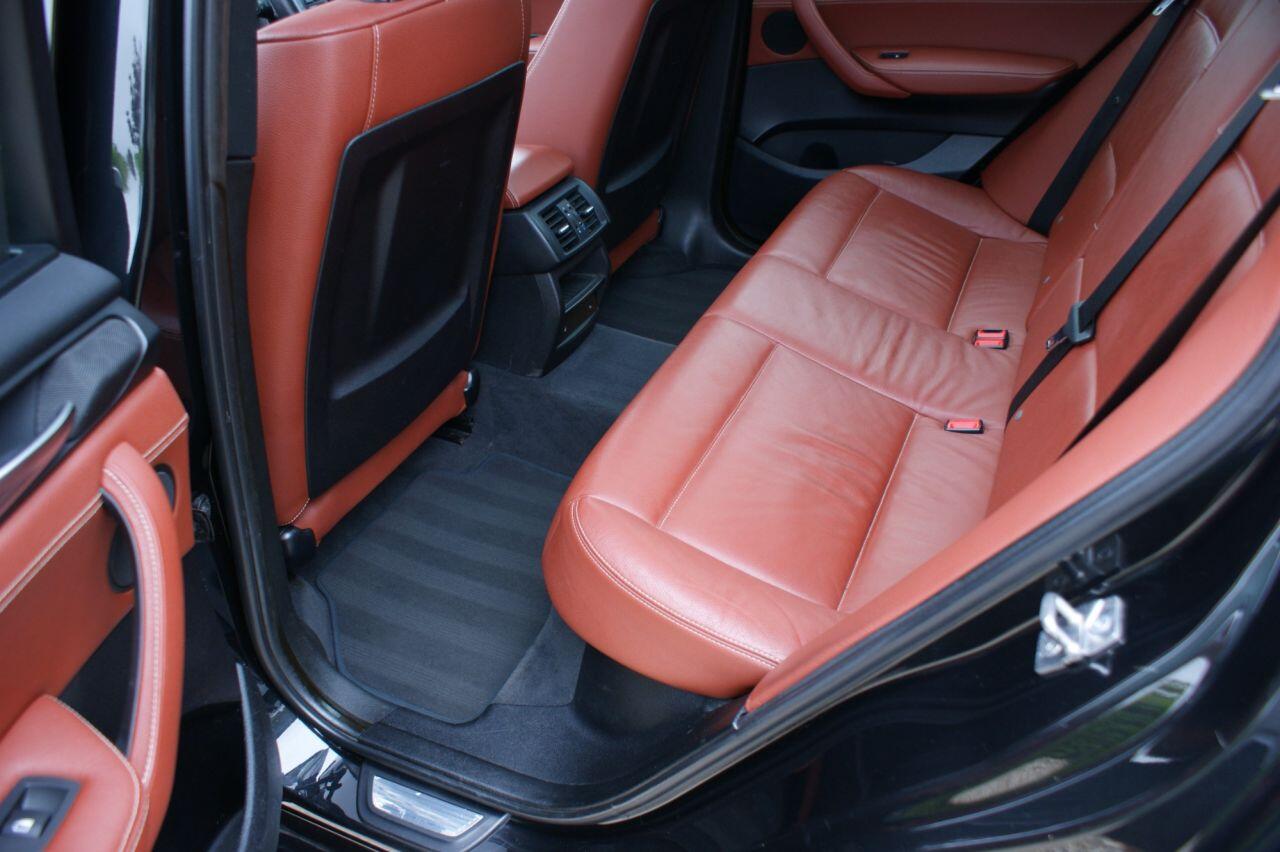 BMW X3 view 40