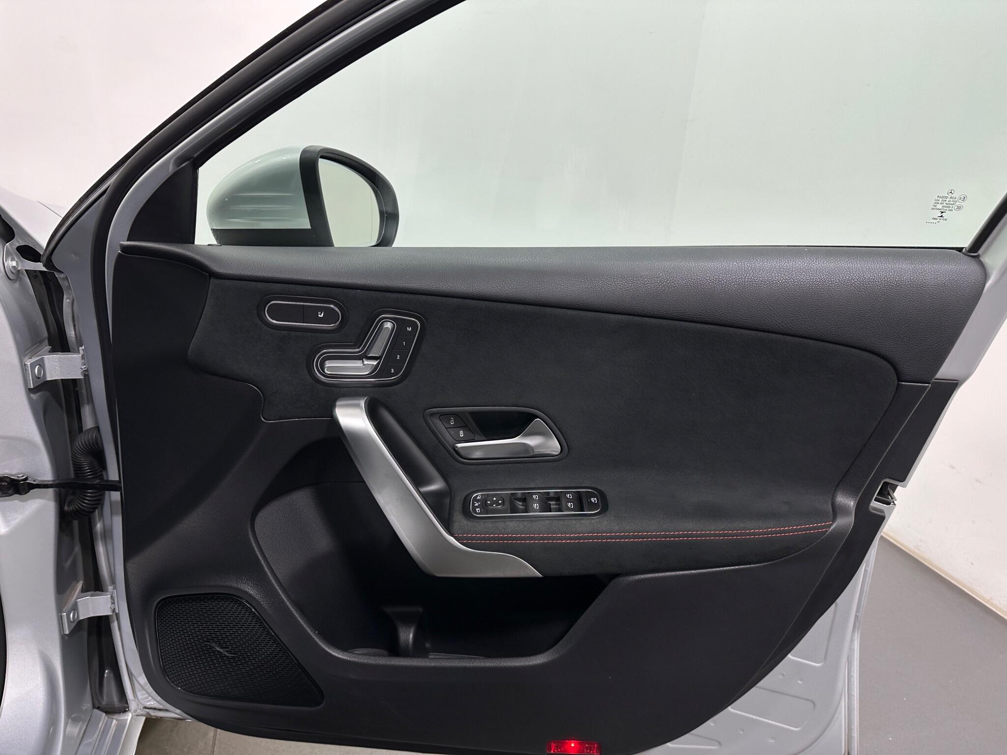 Mercedes-Benz A Class view 35