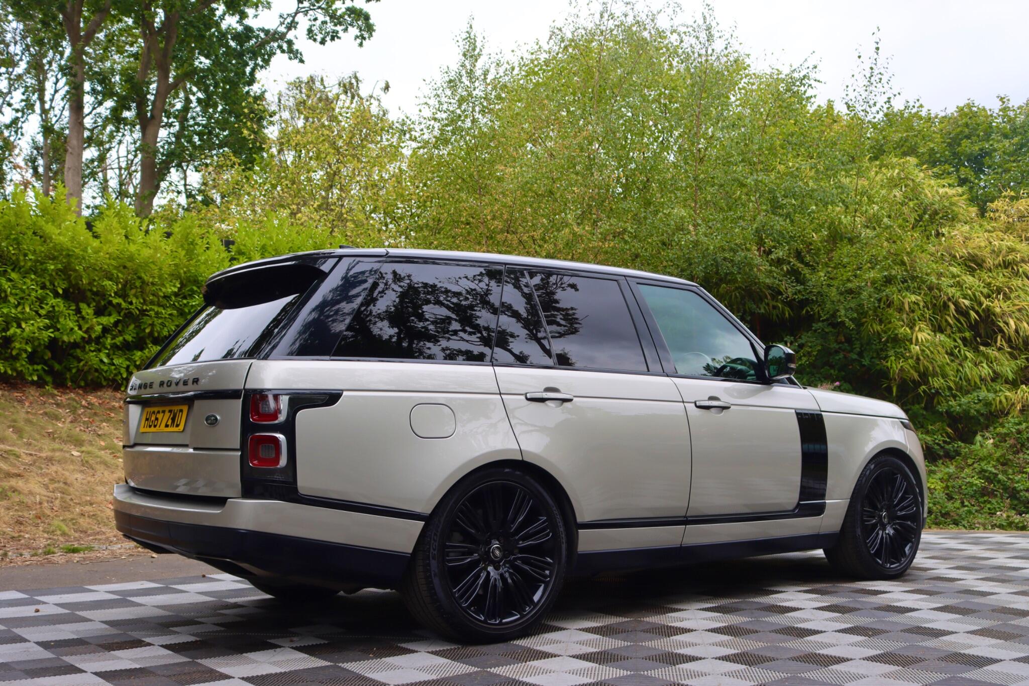 Land Rover Range Rover view 32