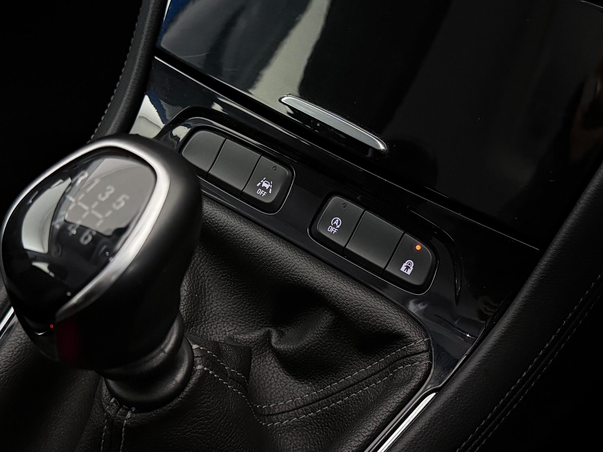Vauxhall Grandland view 33