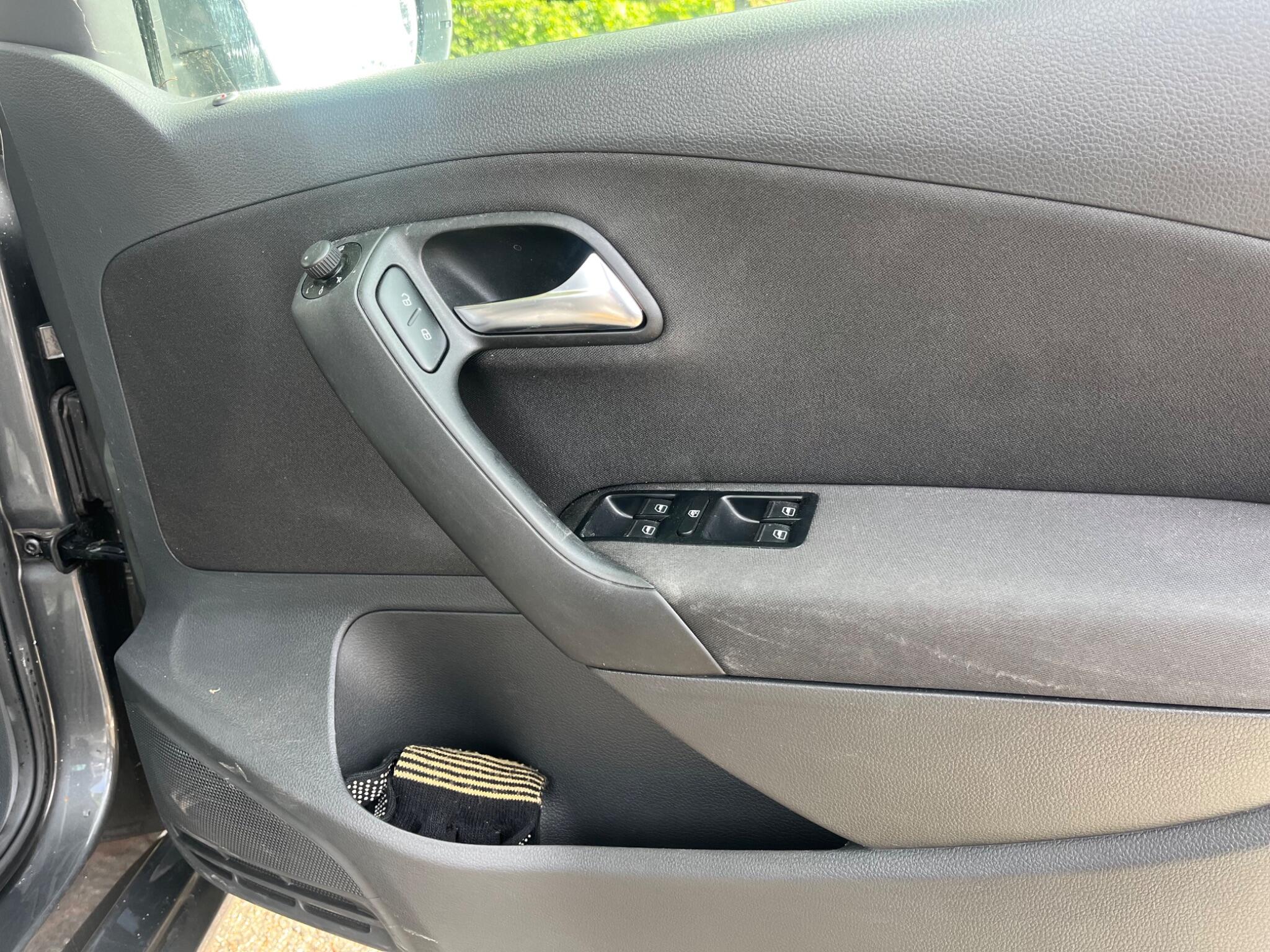 Volkswagen Polo view 17
