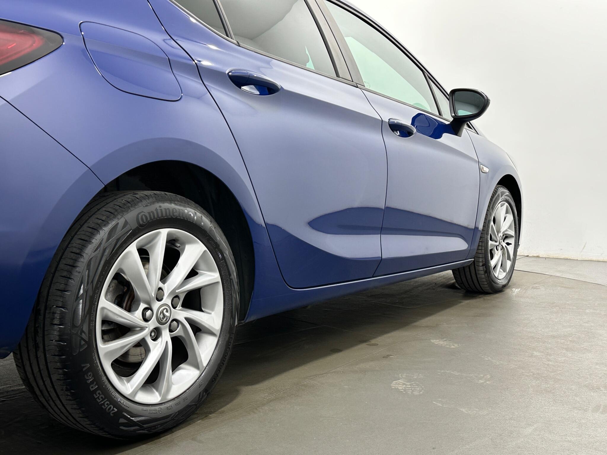 Vauxhall Astra view 48