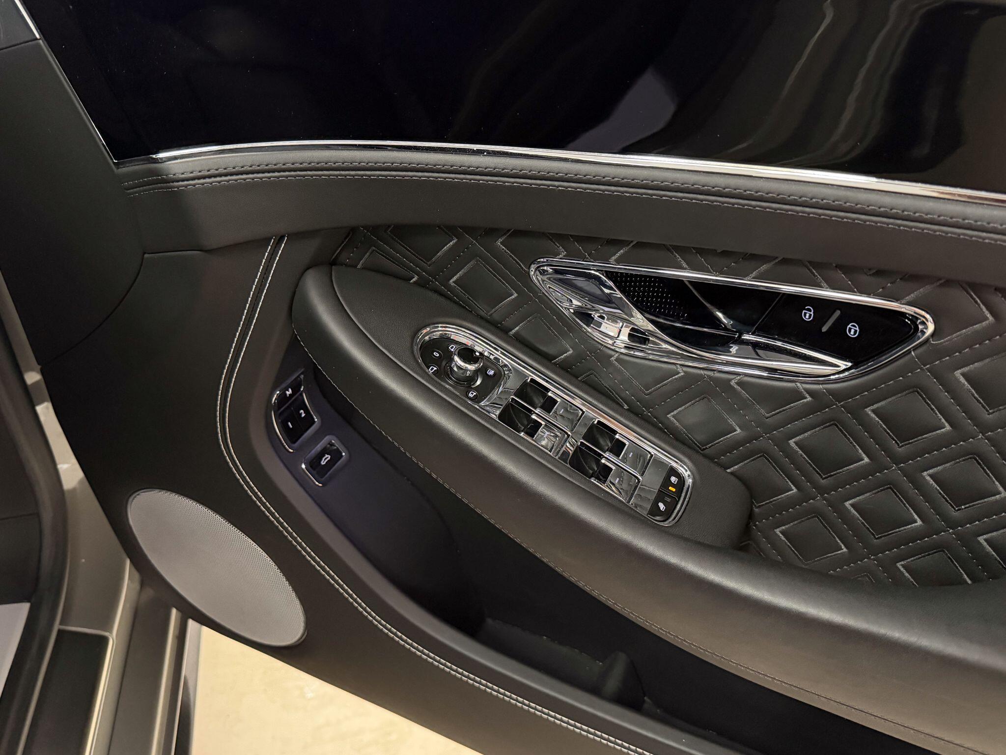 Bentley Continental view 31