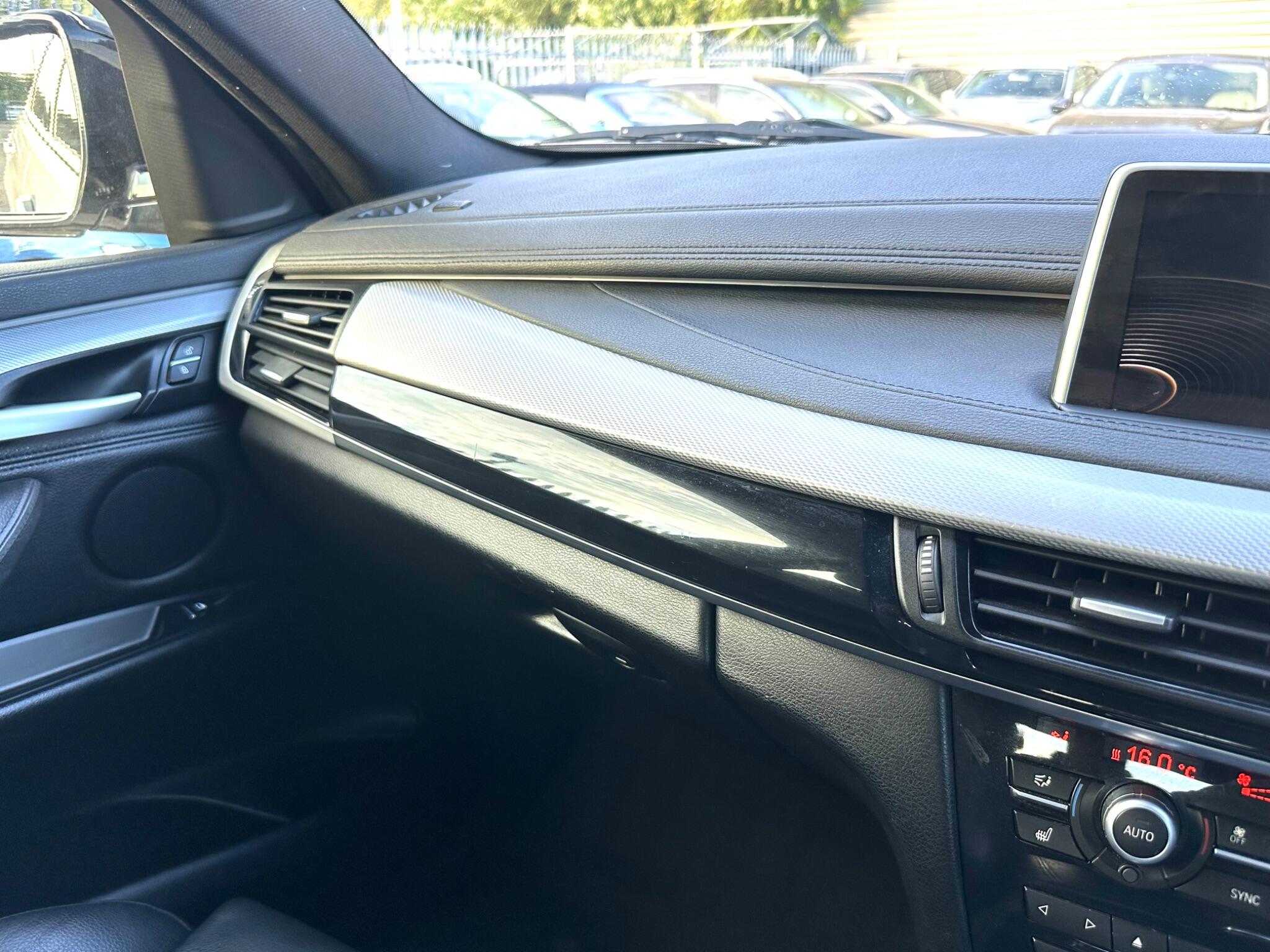BMW X6 view 64