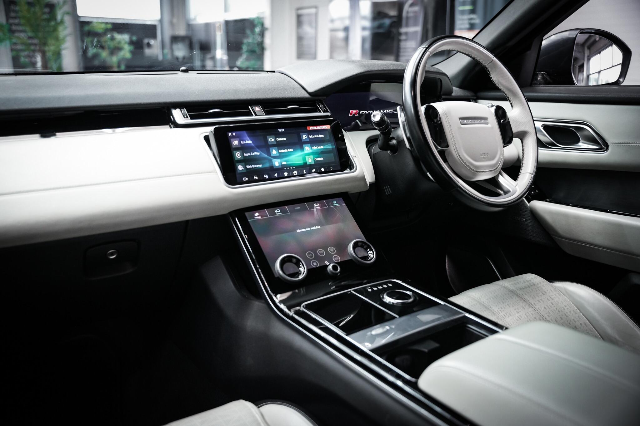Land Rover Range Rover Velar view 22