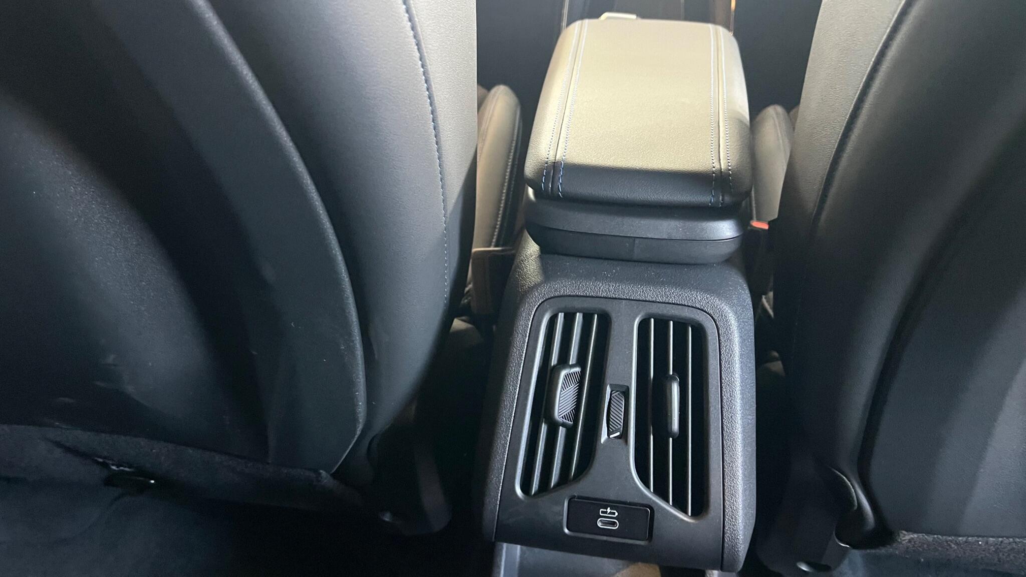 BMW X2 view 31