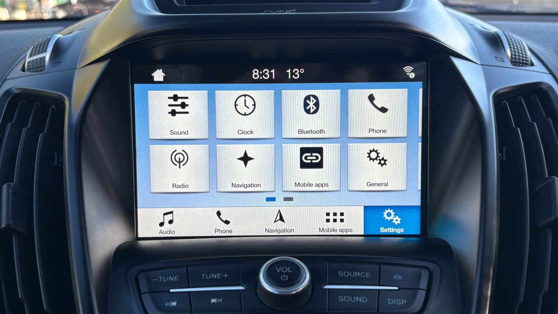 Ford Kuga view 32