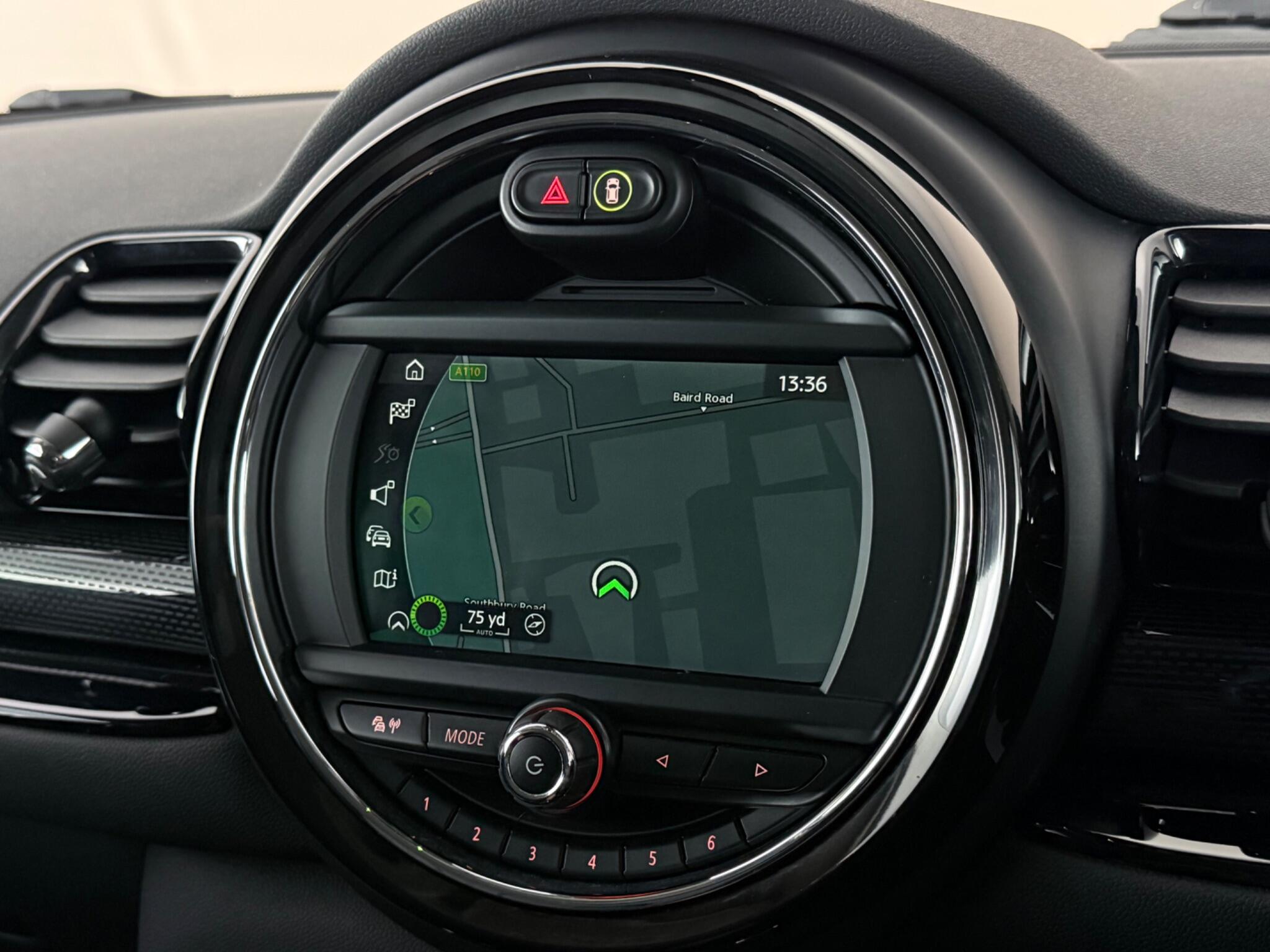 Mini Clubman view 21