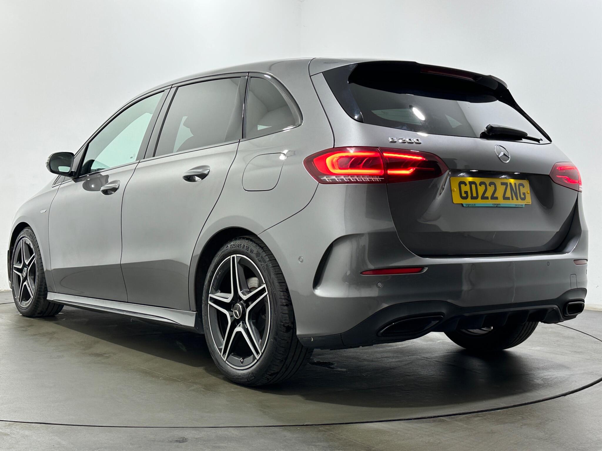 Mercedes-Benz B-Class view 50