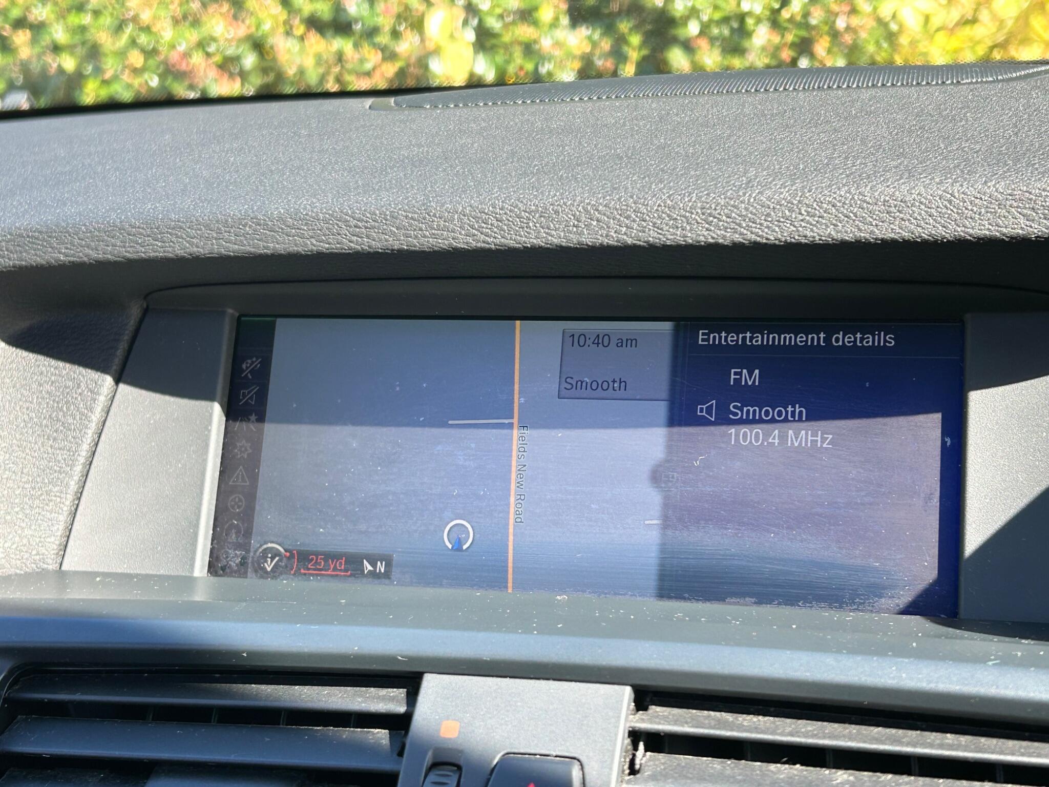 BMW X3 view 40
