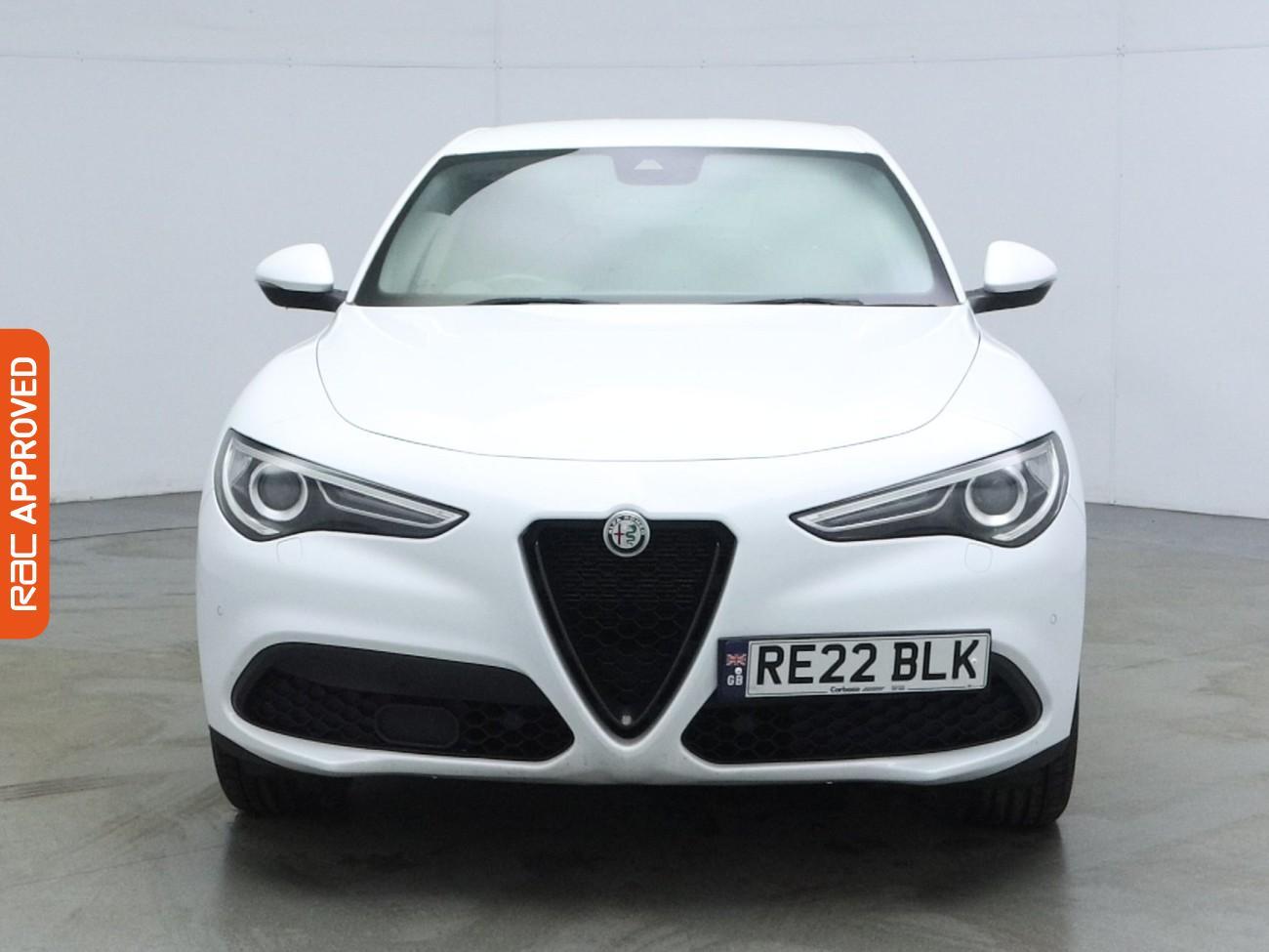 Alfa Romeo Stelvio view 7