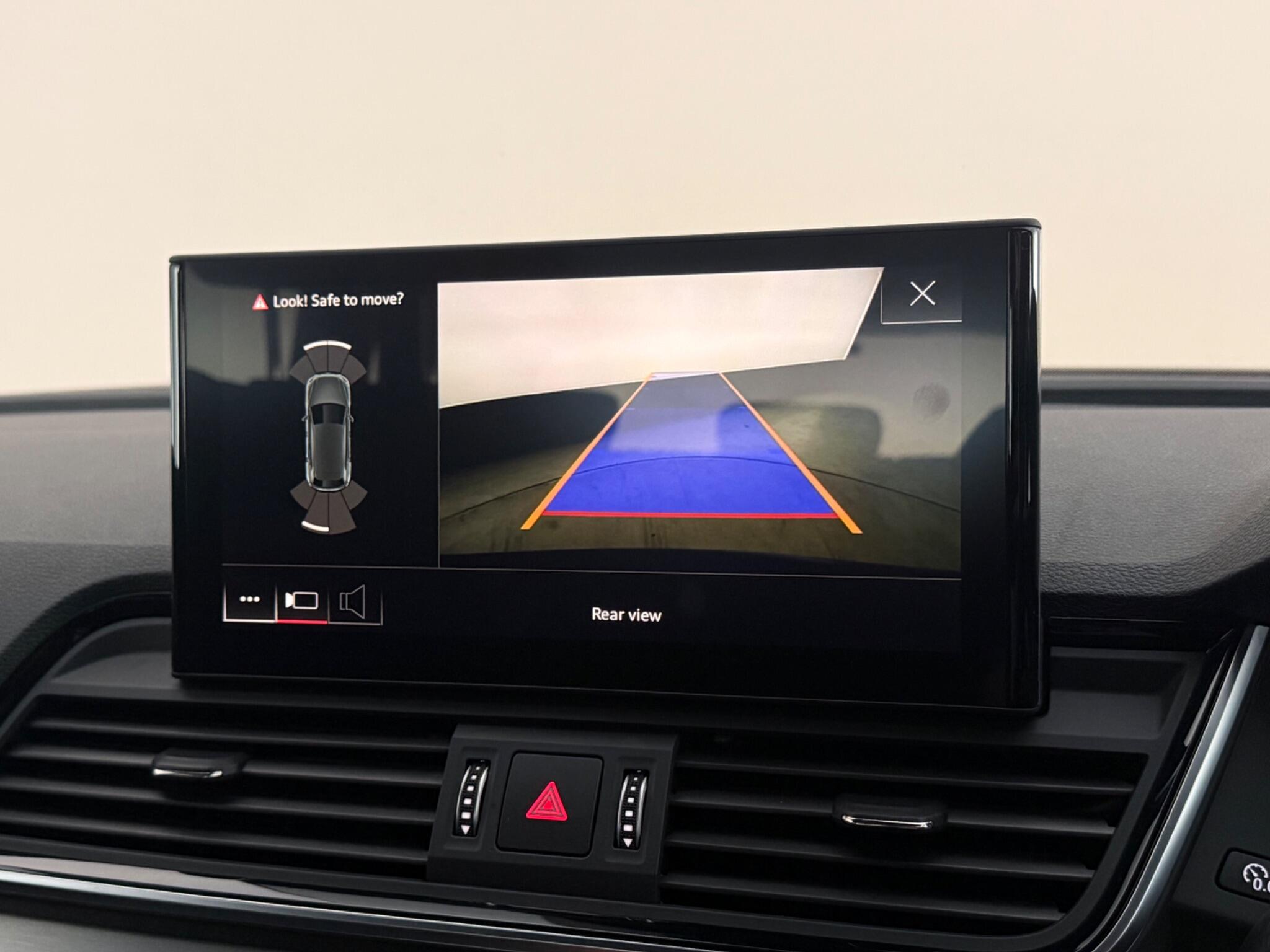 Audi Q5 view 31