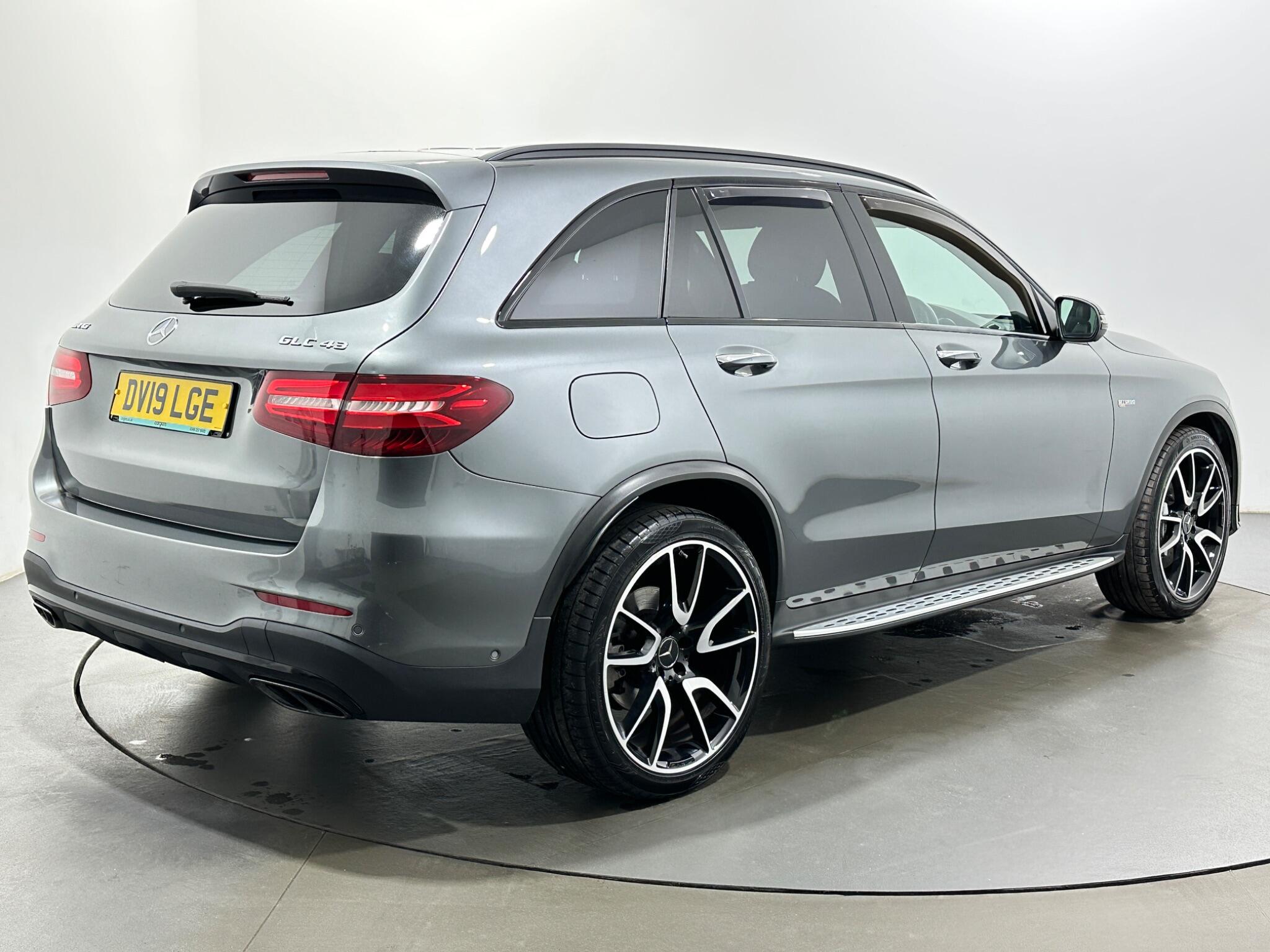 Mercedes-Benz GLC view 8