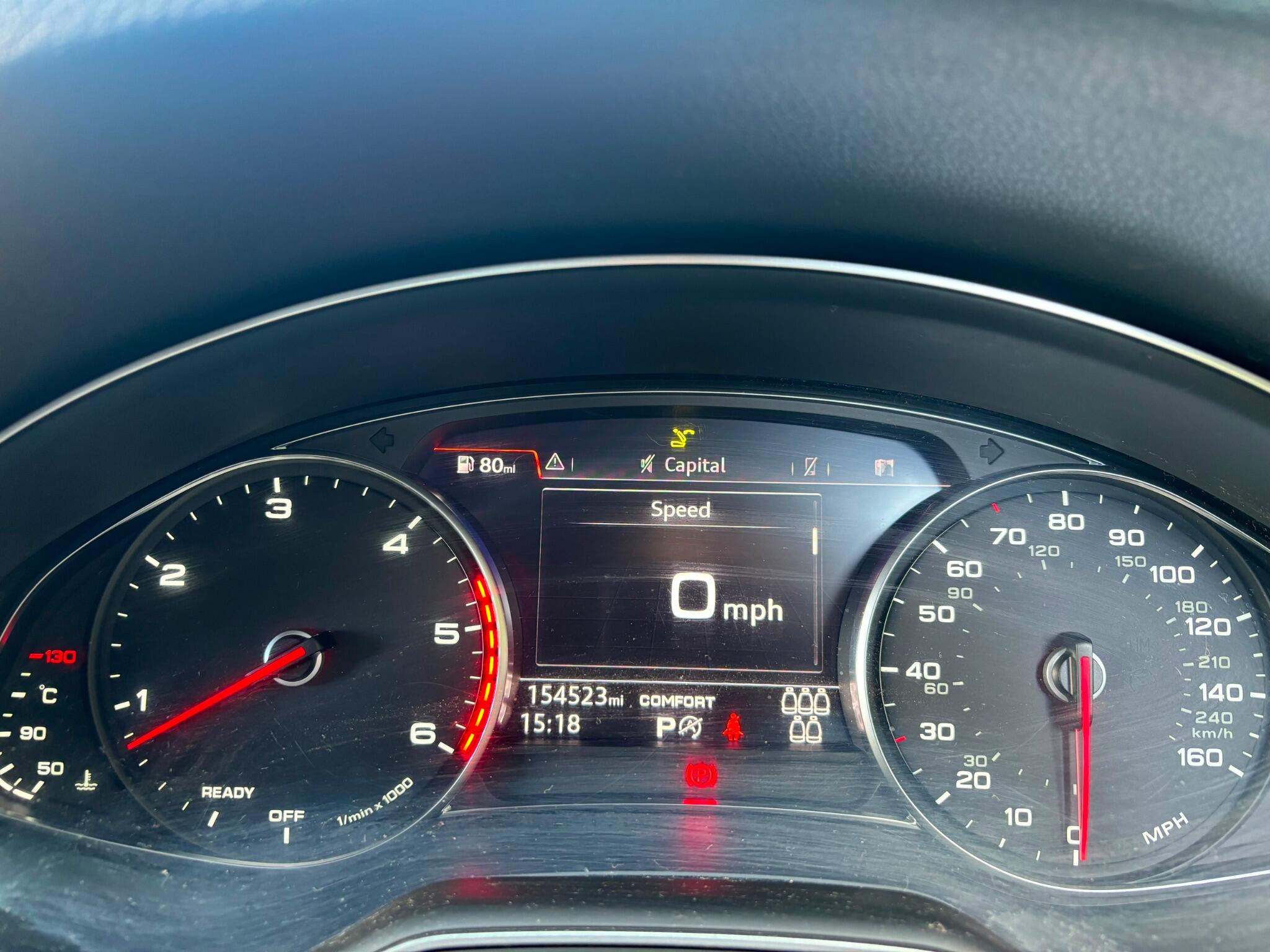 Audi Q7 view 12