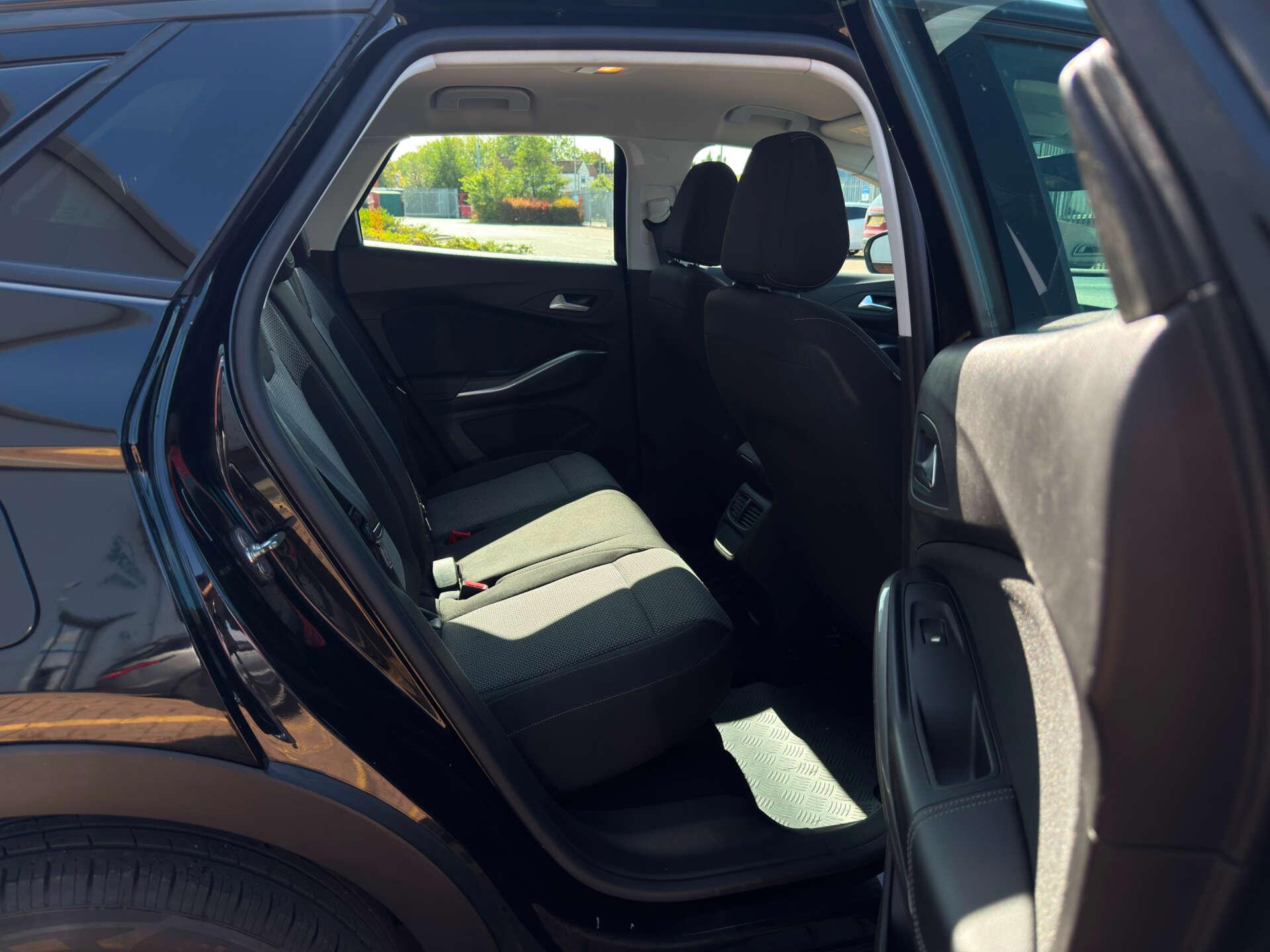 Vauxhall Grandland X view 28