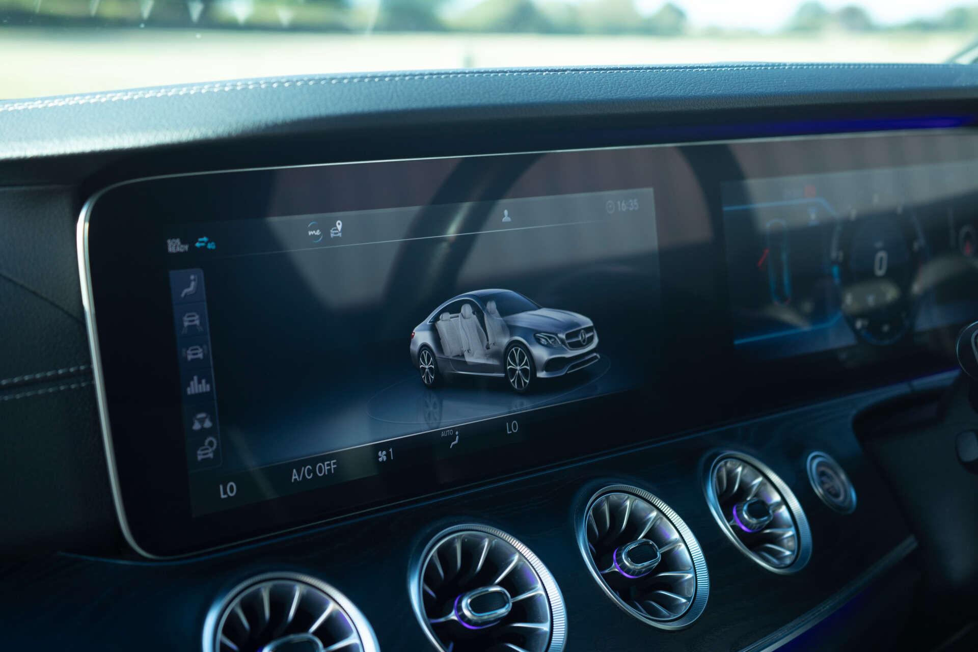 Mercedes-Benz E-Class view 49