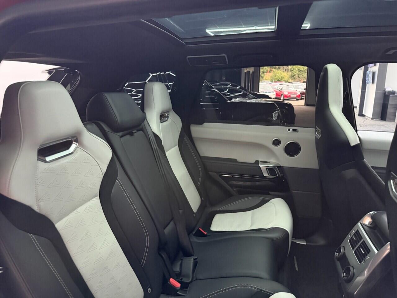Land Rover Range Rover Sport view 46