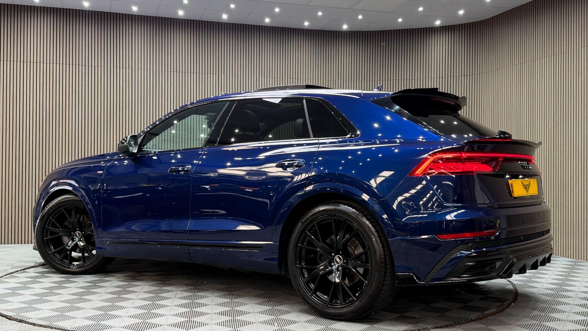 Audi Q8 view 2