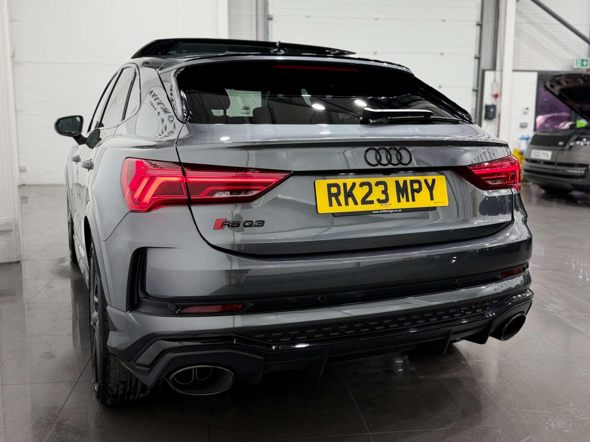 Audi RS Q3 view 7
