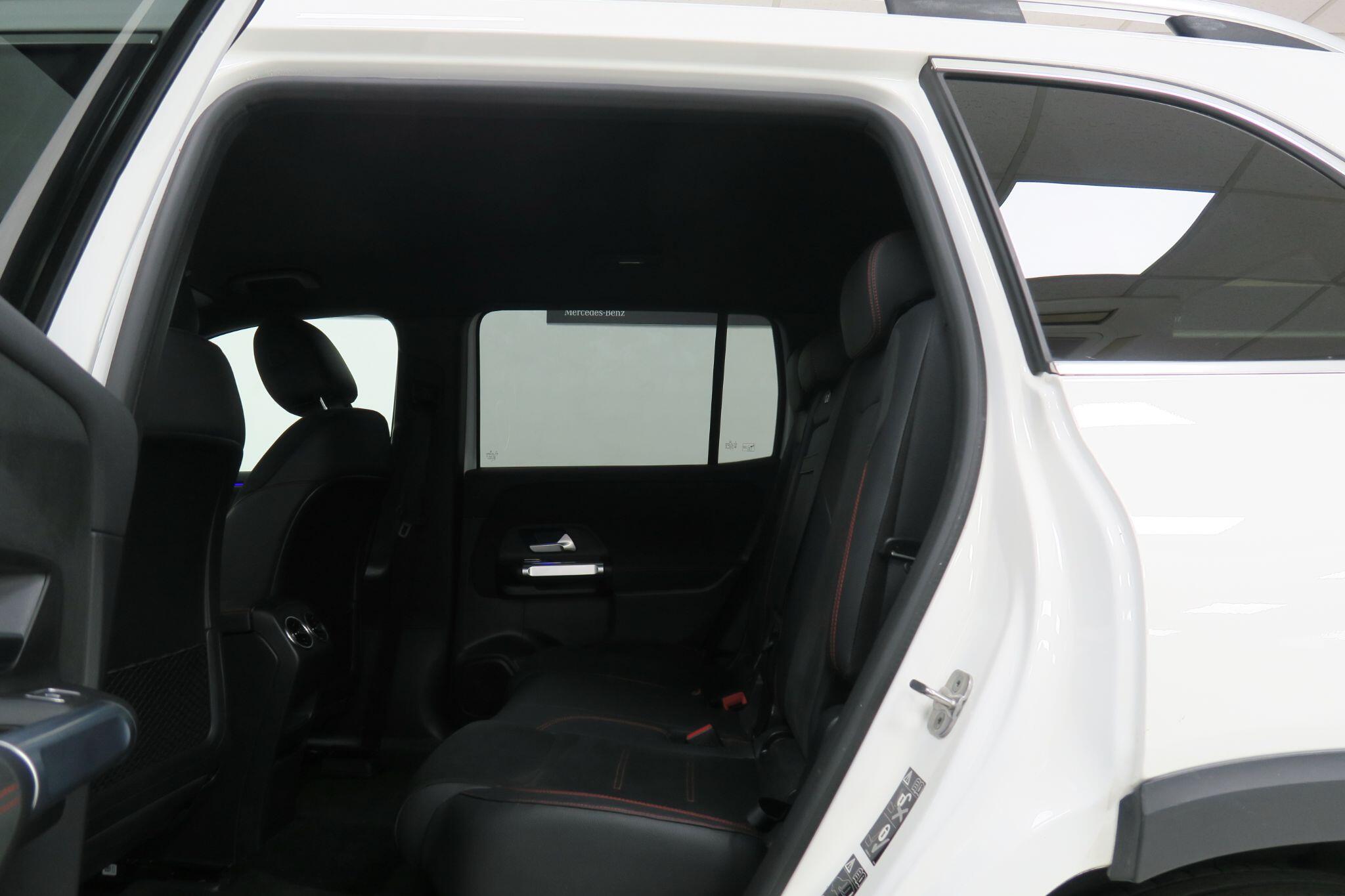Mercedes-Benz Eqb view 12