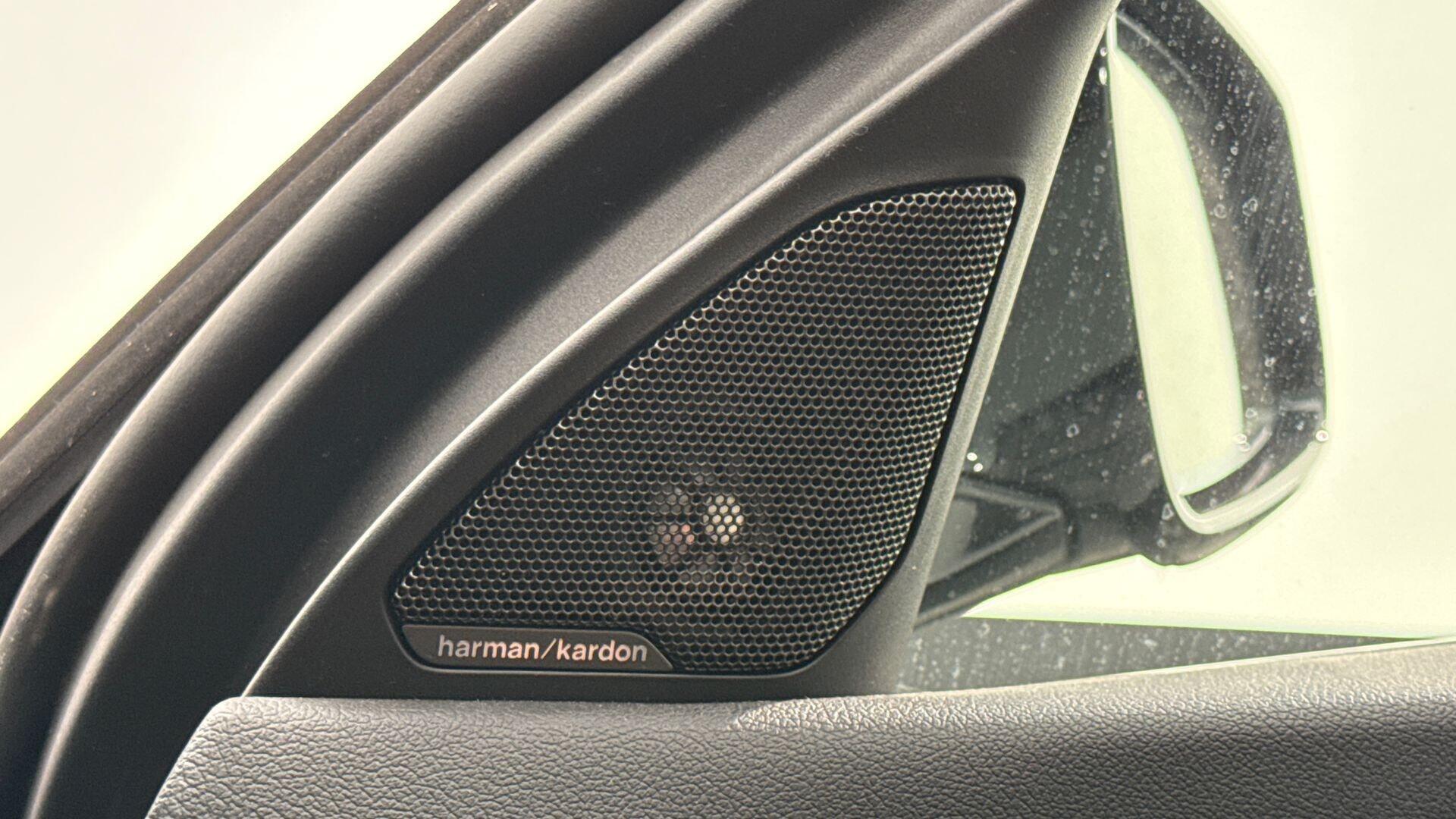 BMW 1 Series view 20