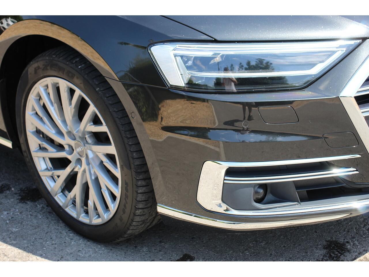 Audi A8 view 45