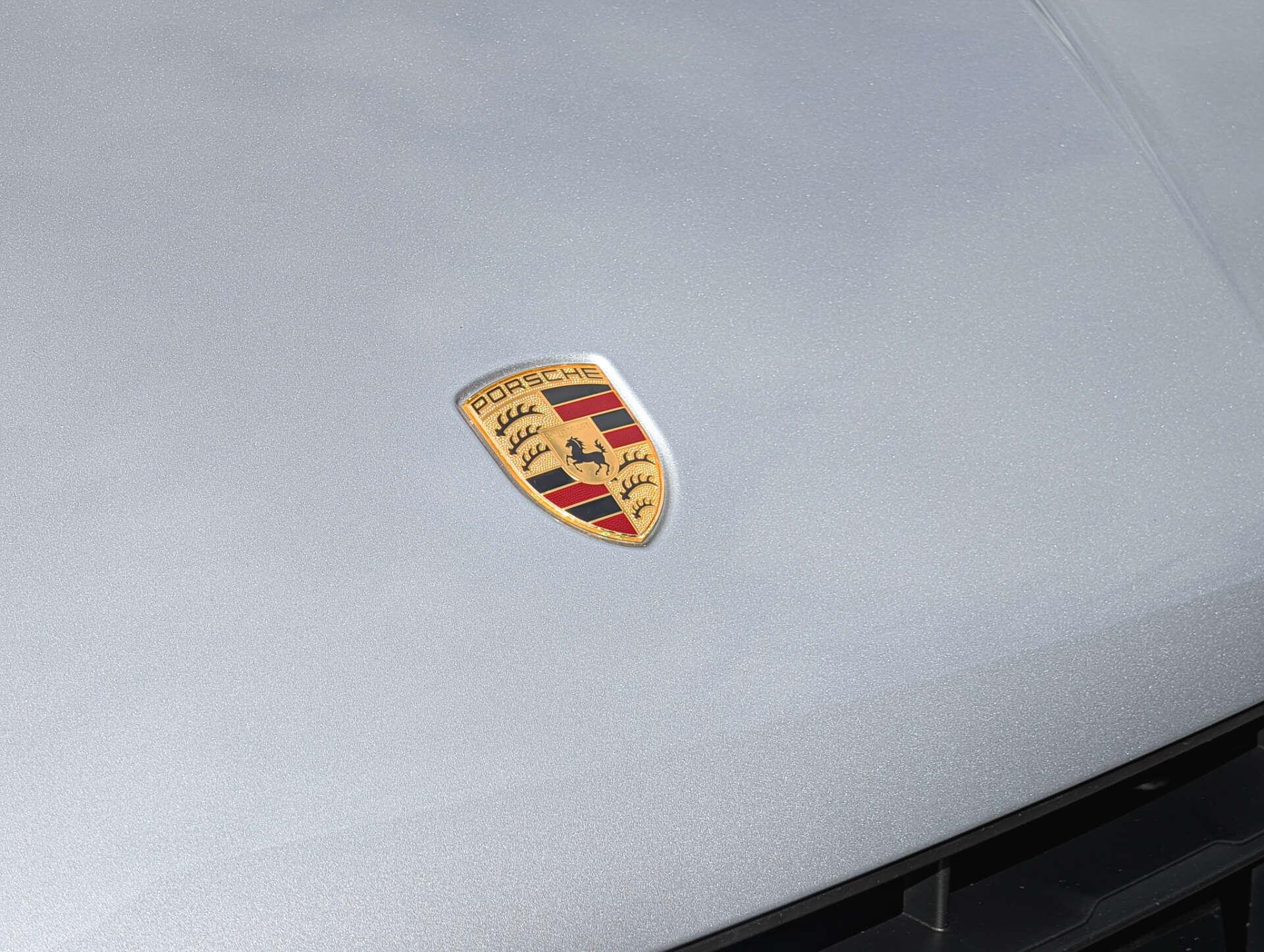 Porsche Macan view 10