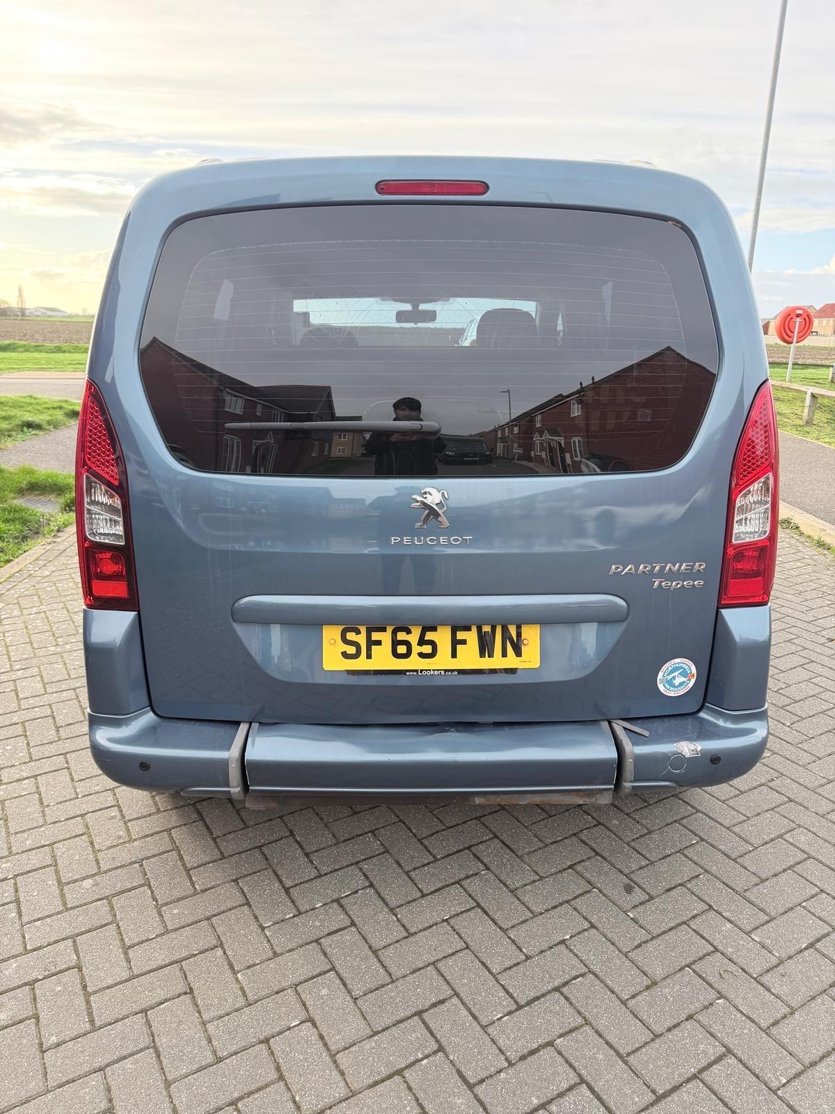 Peugeot Partner Tepee view 11