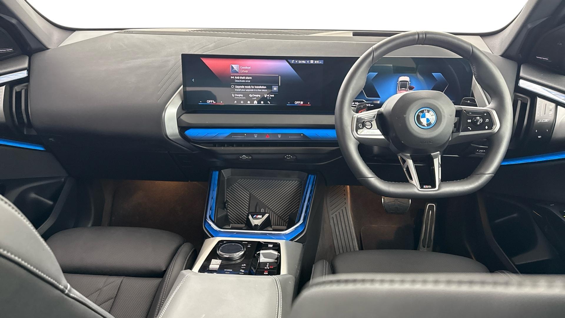 BMW X3 view 4