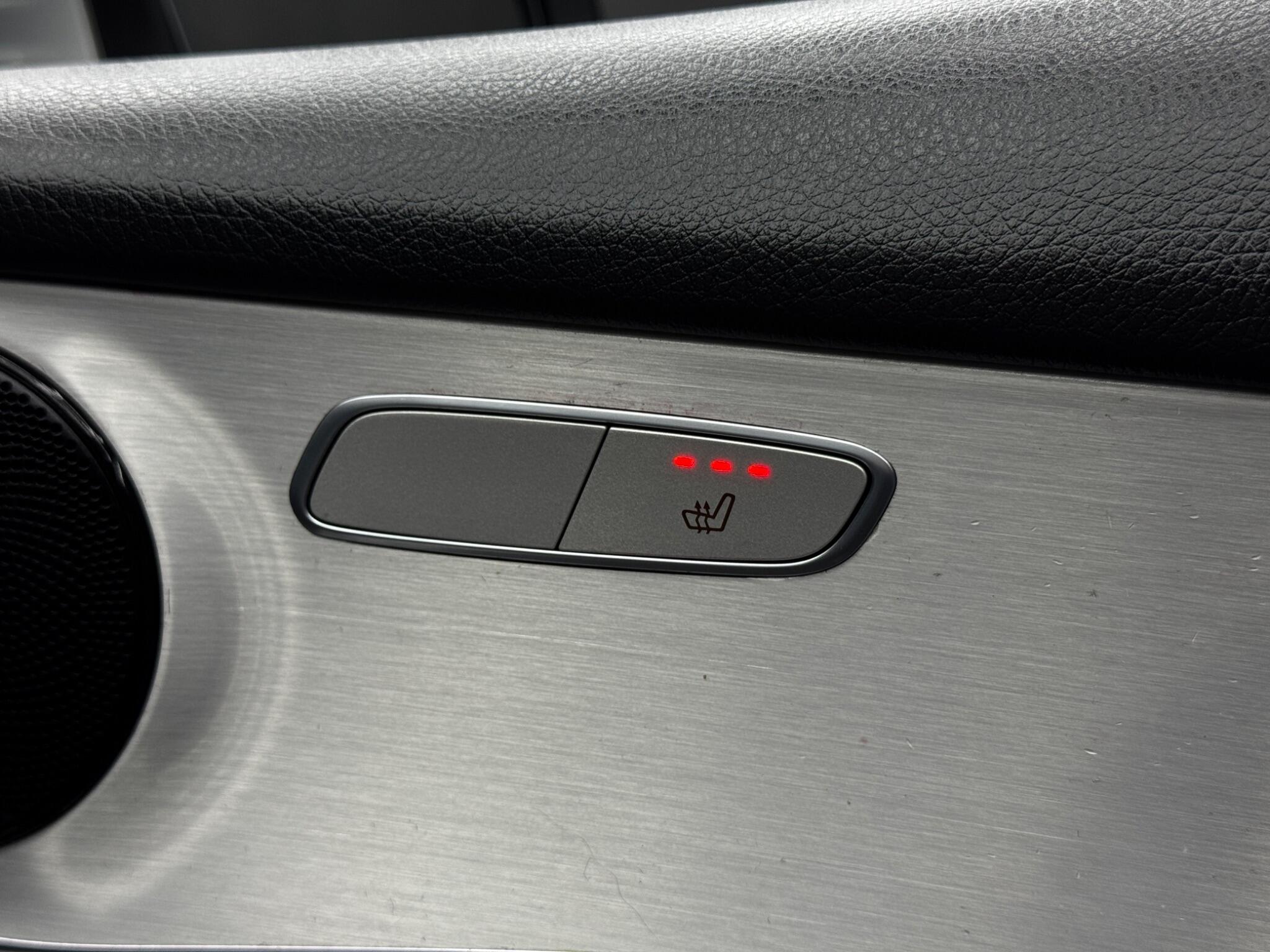 Mercedes-Benz GLC view 39