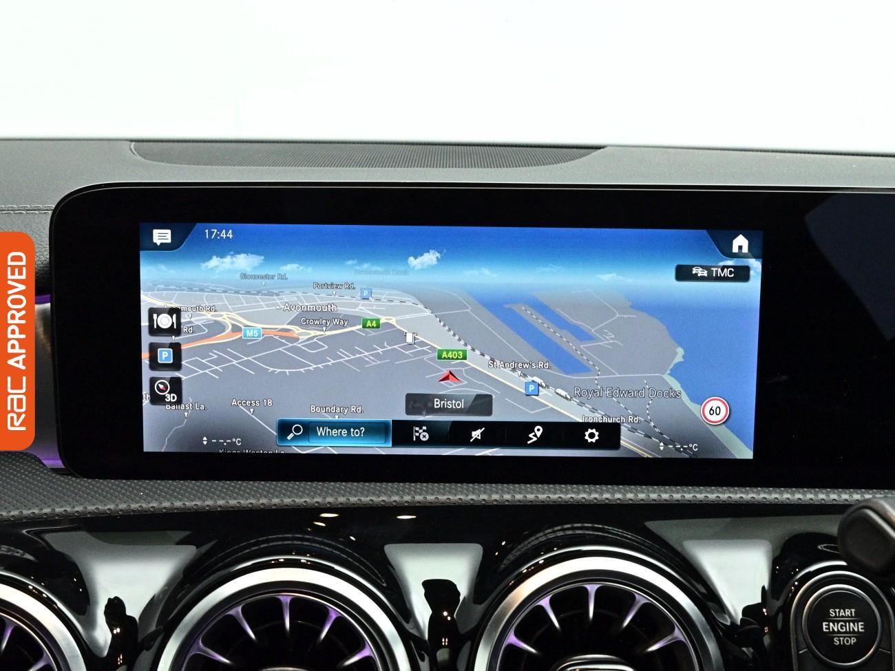 Mercedes-Benz CLA view 3