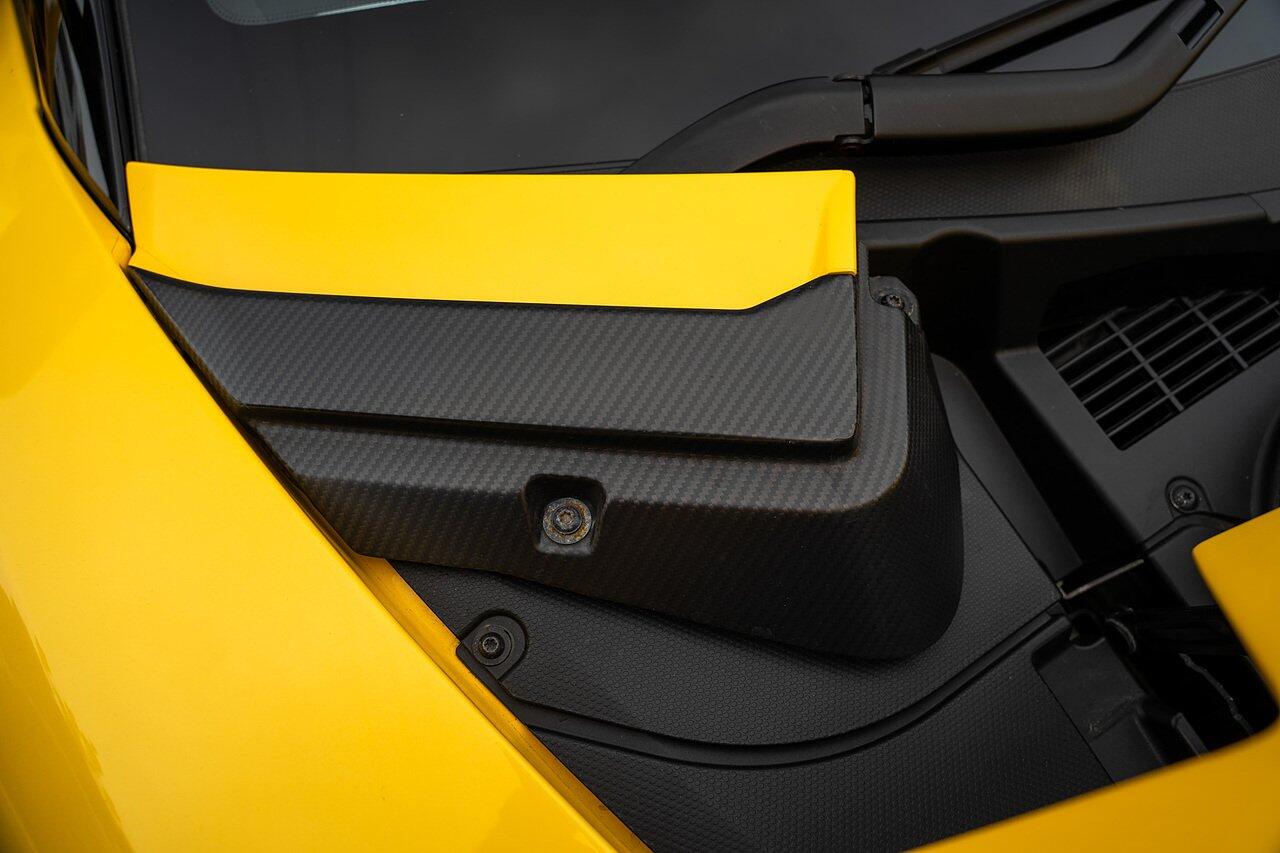 Lamborghini Aventador view 96