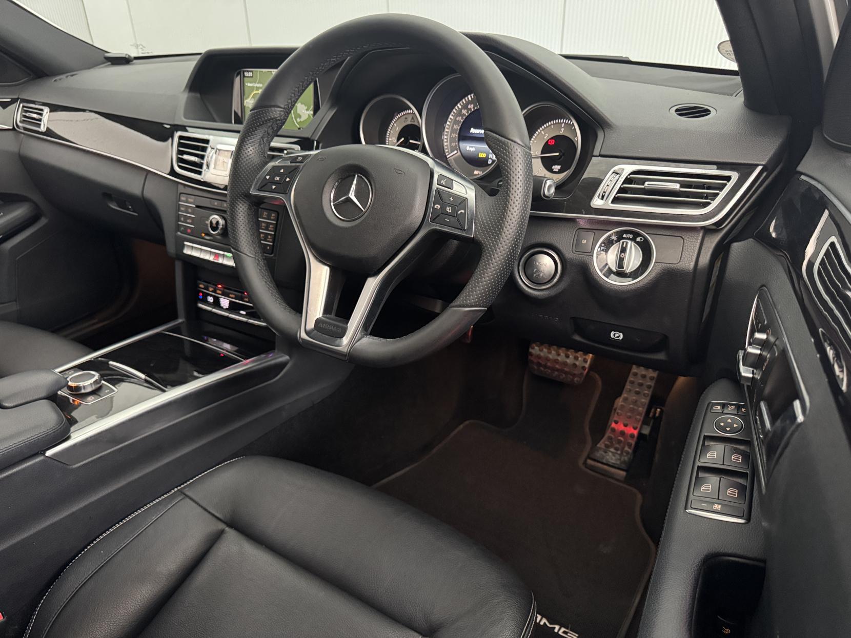 Mercedes-Benz E Class view 53