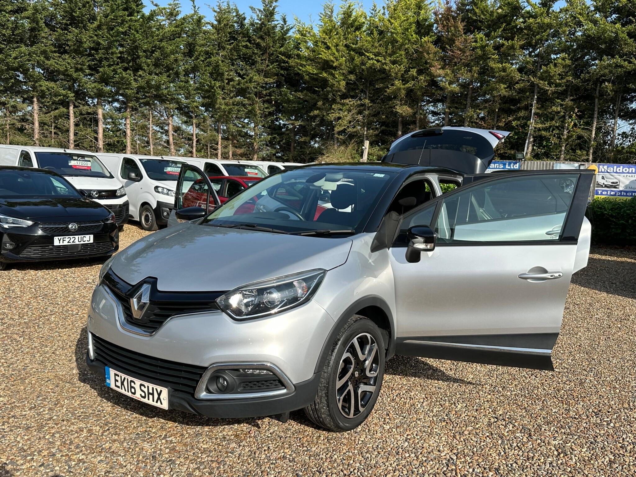 Renault Captur view 18