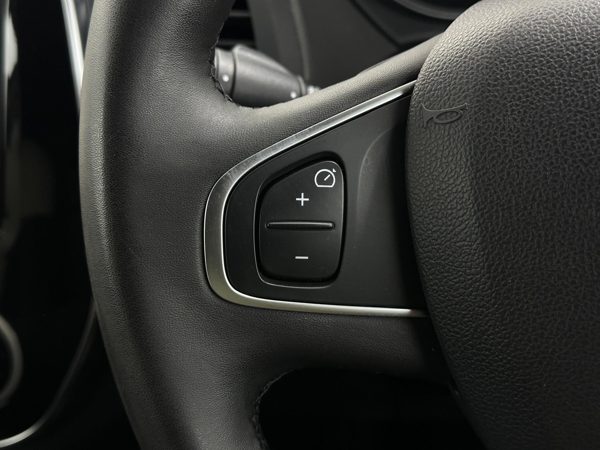 Renault Captur view 14