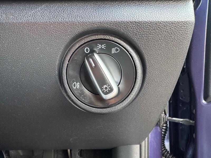 Volkswagen Up! view 30
