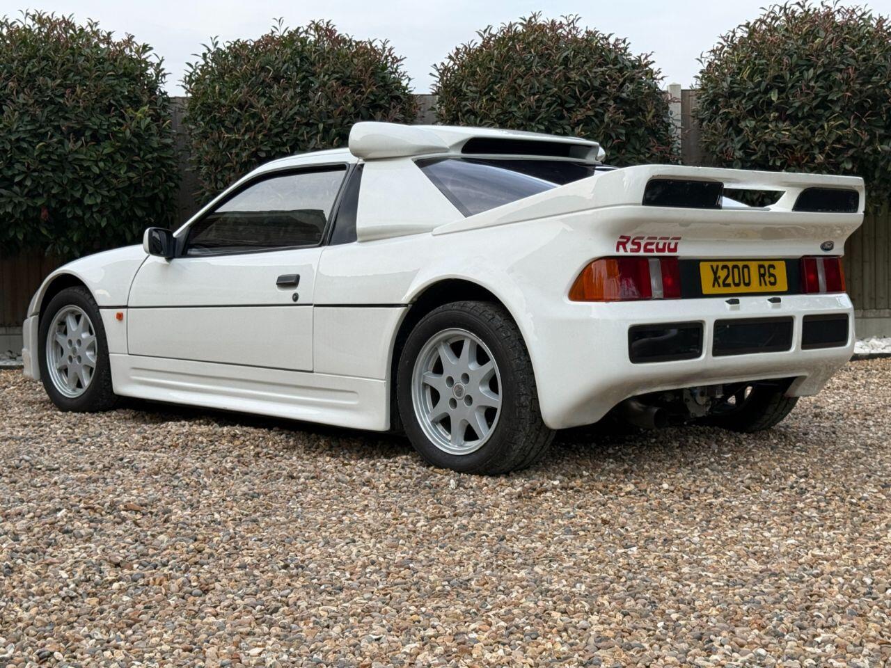 Ford RS200 view 3