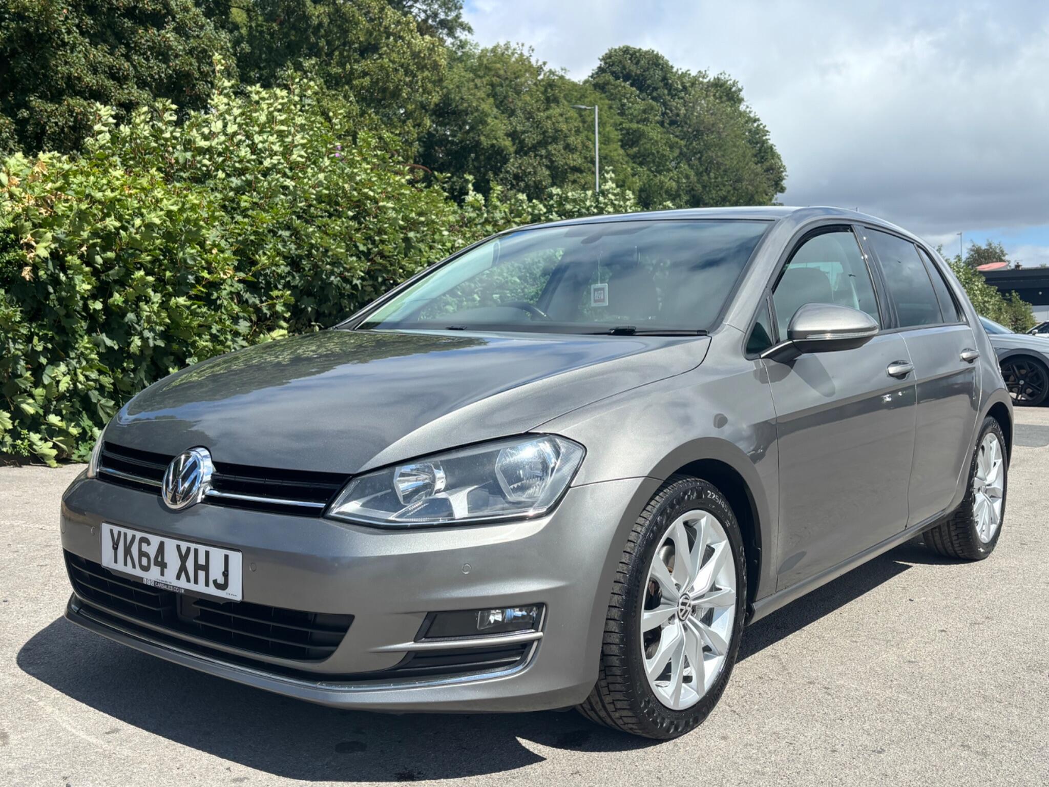 Volkswagen Golf main image