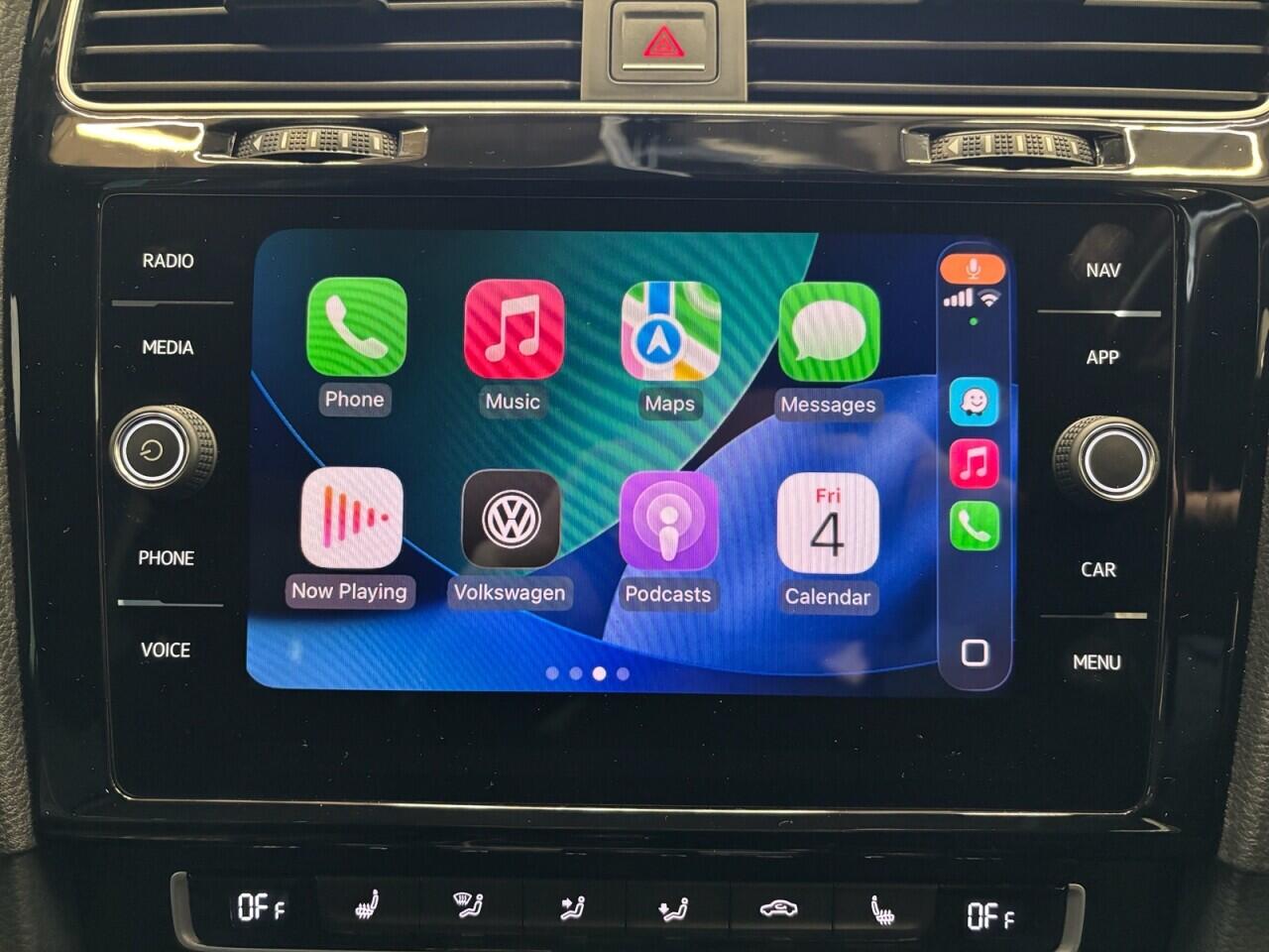 Volkswagen Golf view 25