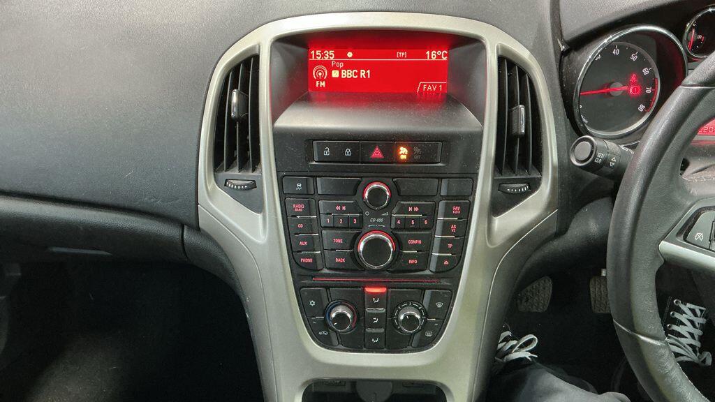 Vauxhall Astra view 11
