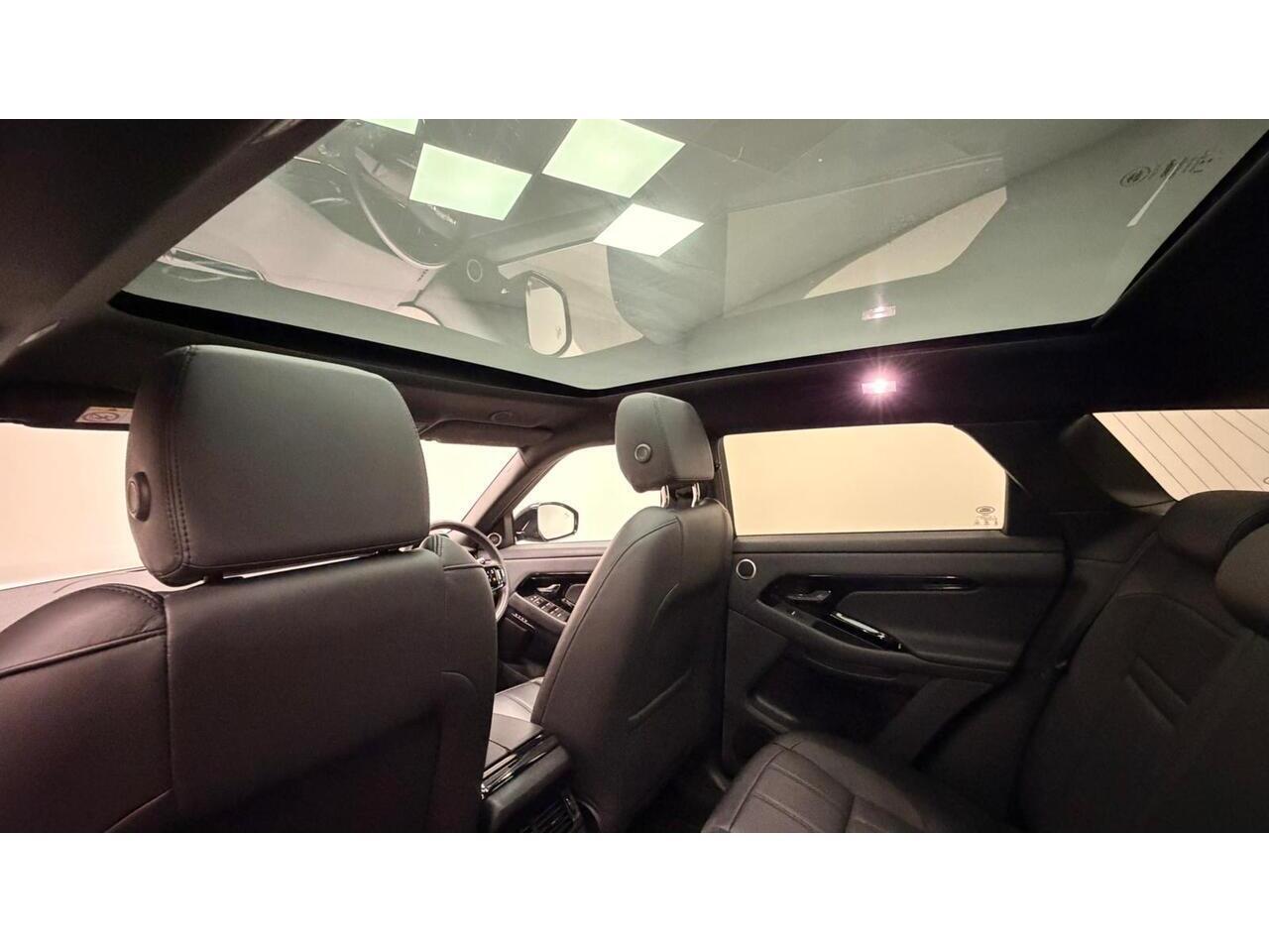 Land Rover Range Rover Evoque view 28