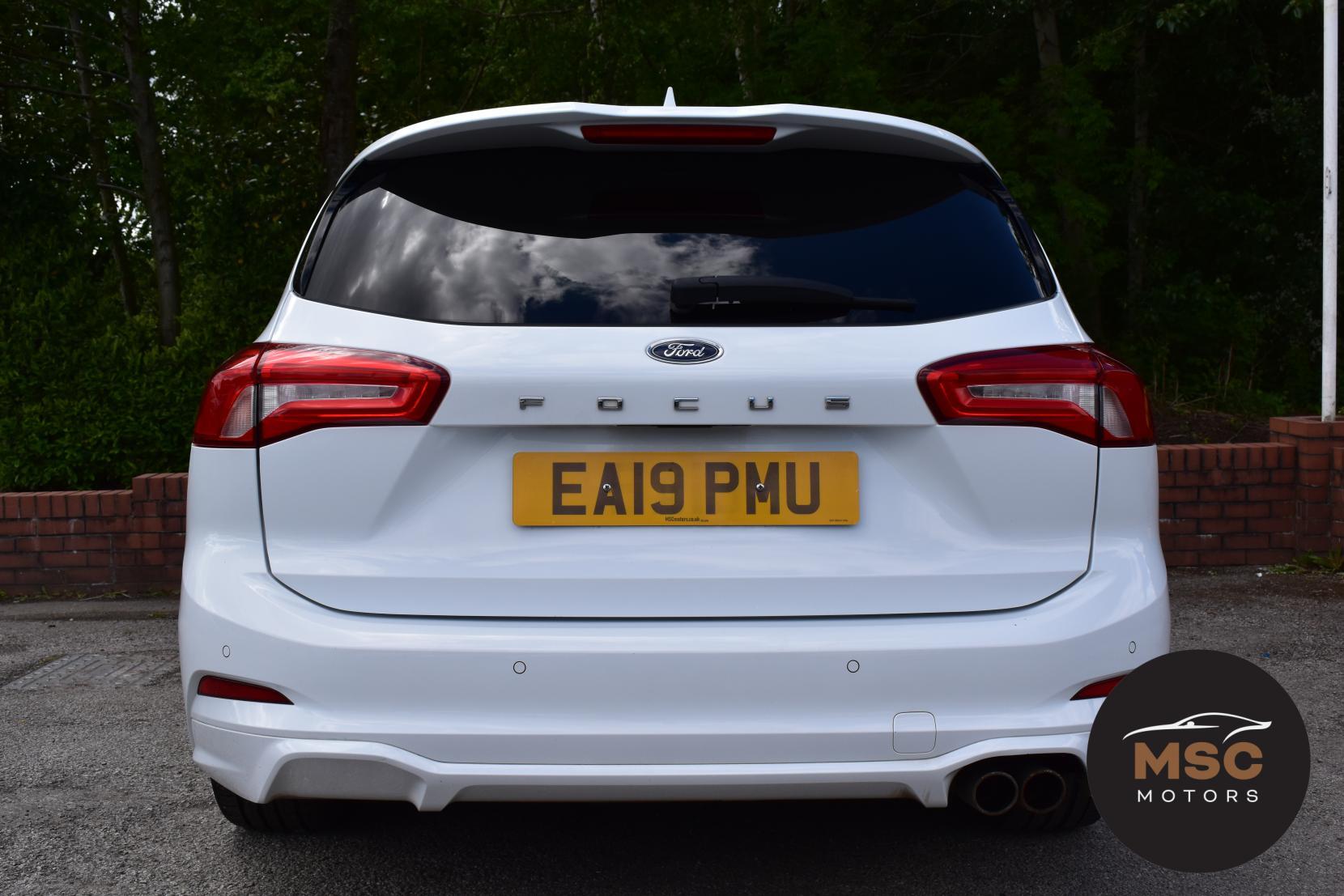 Ford Focus view 16