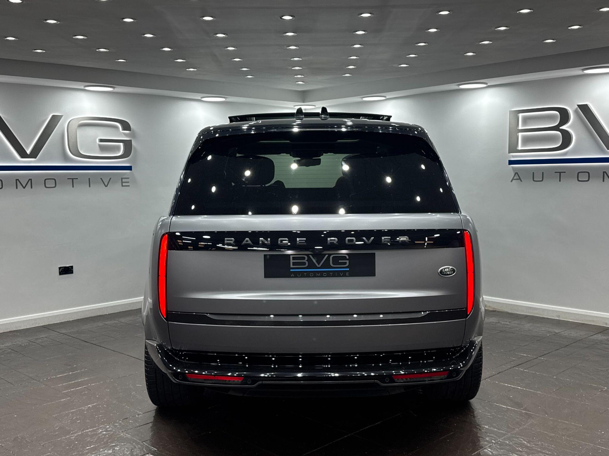 Land Rover Range Rover view 10