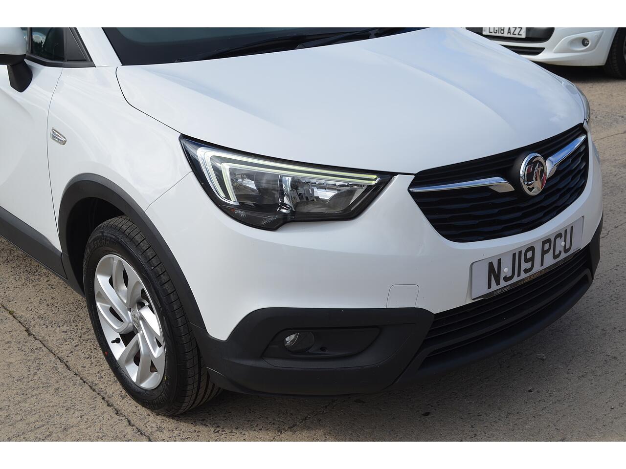Vauxhall Crossland X view 36