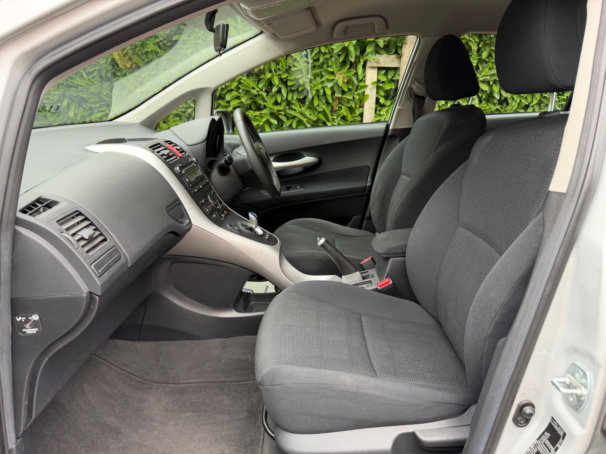 Toyota Auris view 15