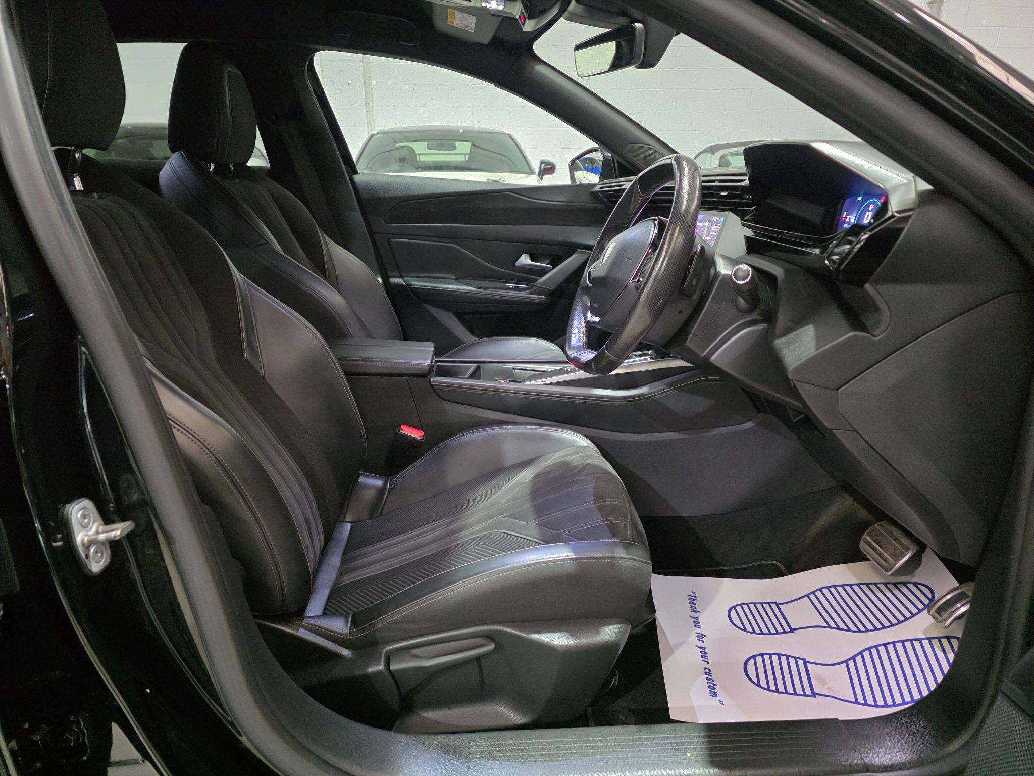 Peugeot 308 SW view 6