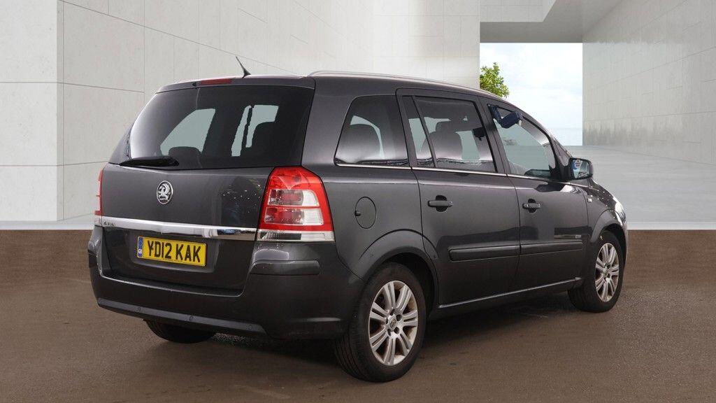 Vauxhall Zafira view 5